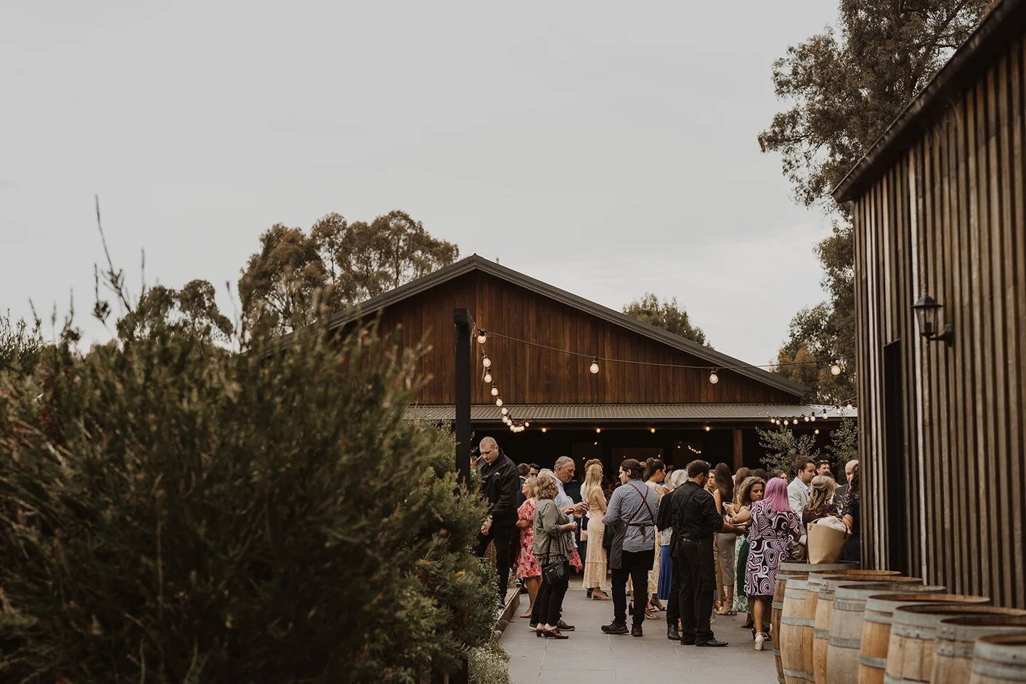 Courtyard canapés π€πΌ
π· @georgiaverrells
*
*
*
#forestwedding #weddingvenue #wedshedvenue #weddingflowers #florist #receptionstyle #weddingstylist #weddingstyle #daylesfordmacedonranges #daylesfordwedding #barnreception #weddingreception #w