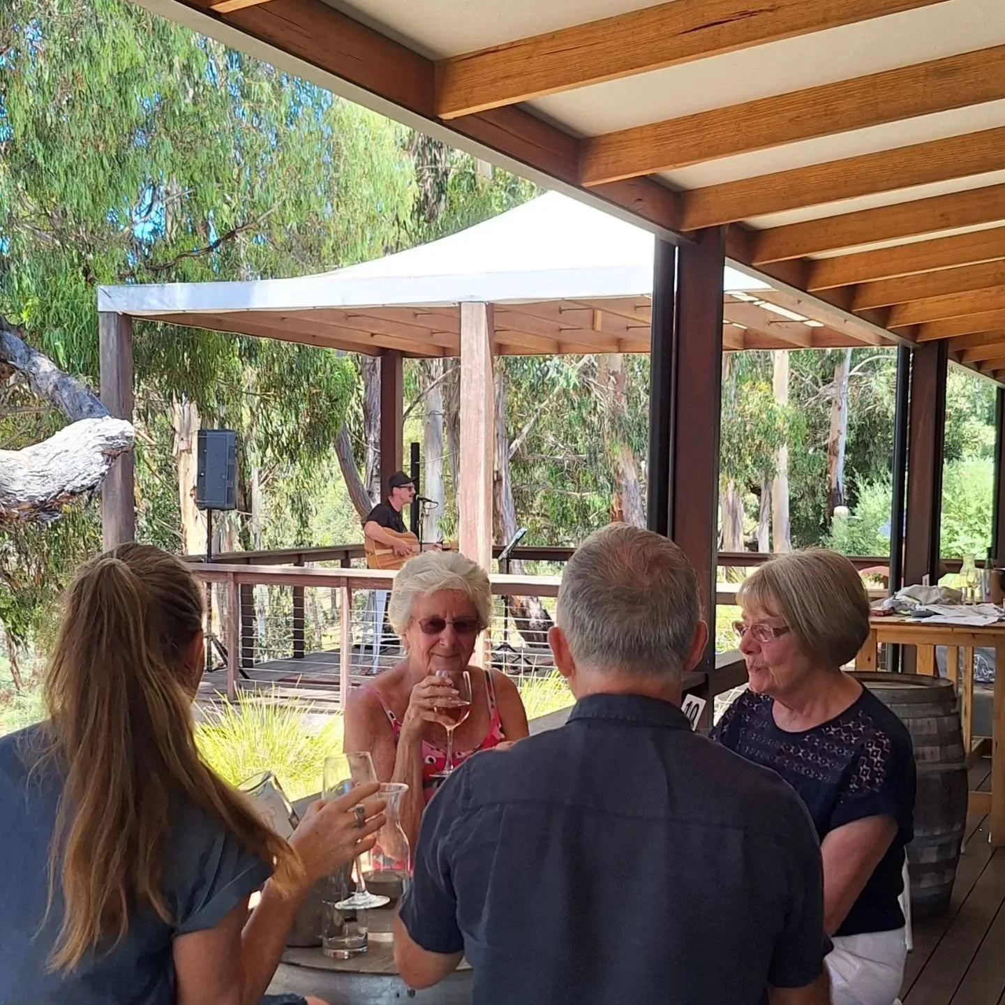 A huge thank you to everyone who joined us for our annual Local&rsquo;s Day! Families on the lawn, great tunes by Jared, and plenty of laughs shared in our relaxed setting &mdash; it was a perfect day.

#10000gigs #locallove #uncovercentralhighlands 