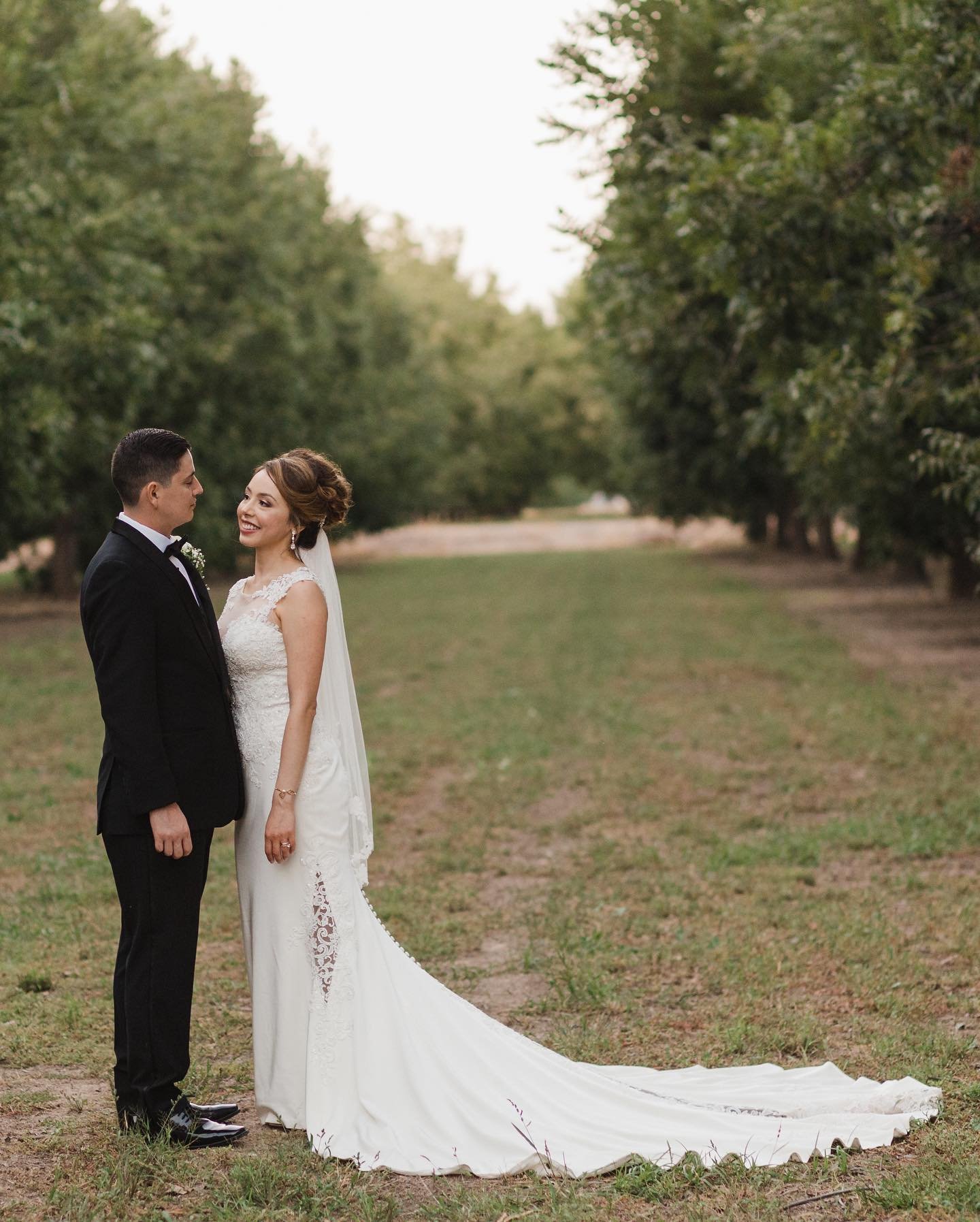 Can&rsquo;t get over these beautiful photos that we captured in their family&rsquo;s orchards. 🥰 ❤️
&bull;
&bull; 
&bull;
#palamoraevents #lascruceswedding #theknot #wedding #palamora #lascruces #brideandgroom