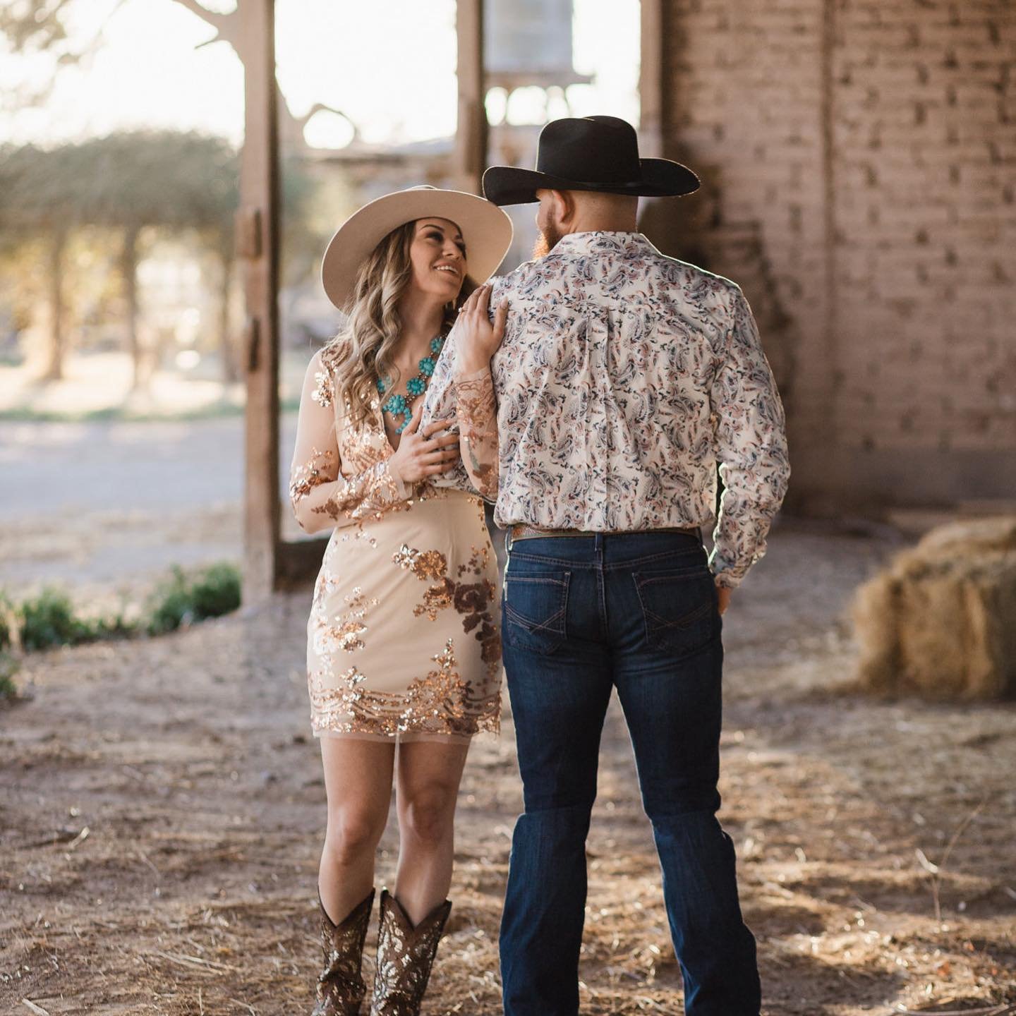 THIS energy is everything! We cannot wait for the wedding! 
.
.
.
.
#theknotpro #engagementphotoshoot #rusticwedding #southwesternstyle #bridetobe