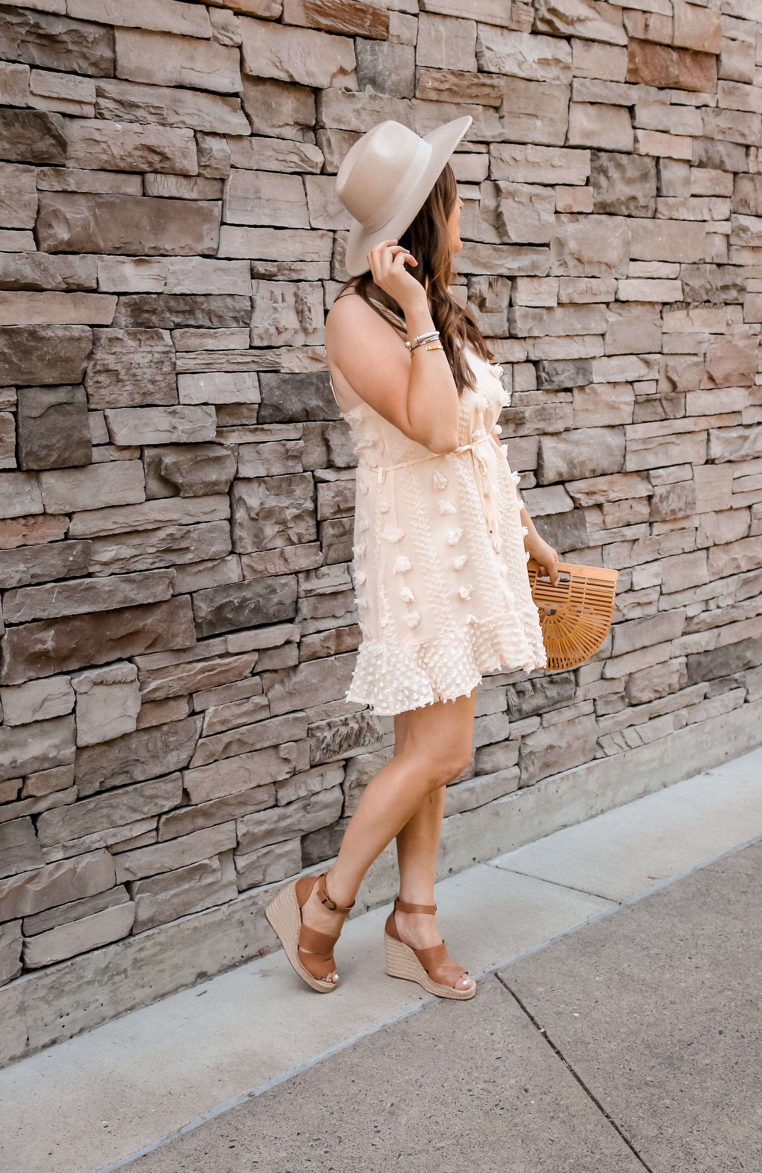 How To Style Gladiator Sandals With Jeans - B and B Blog