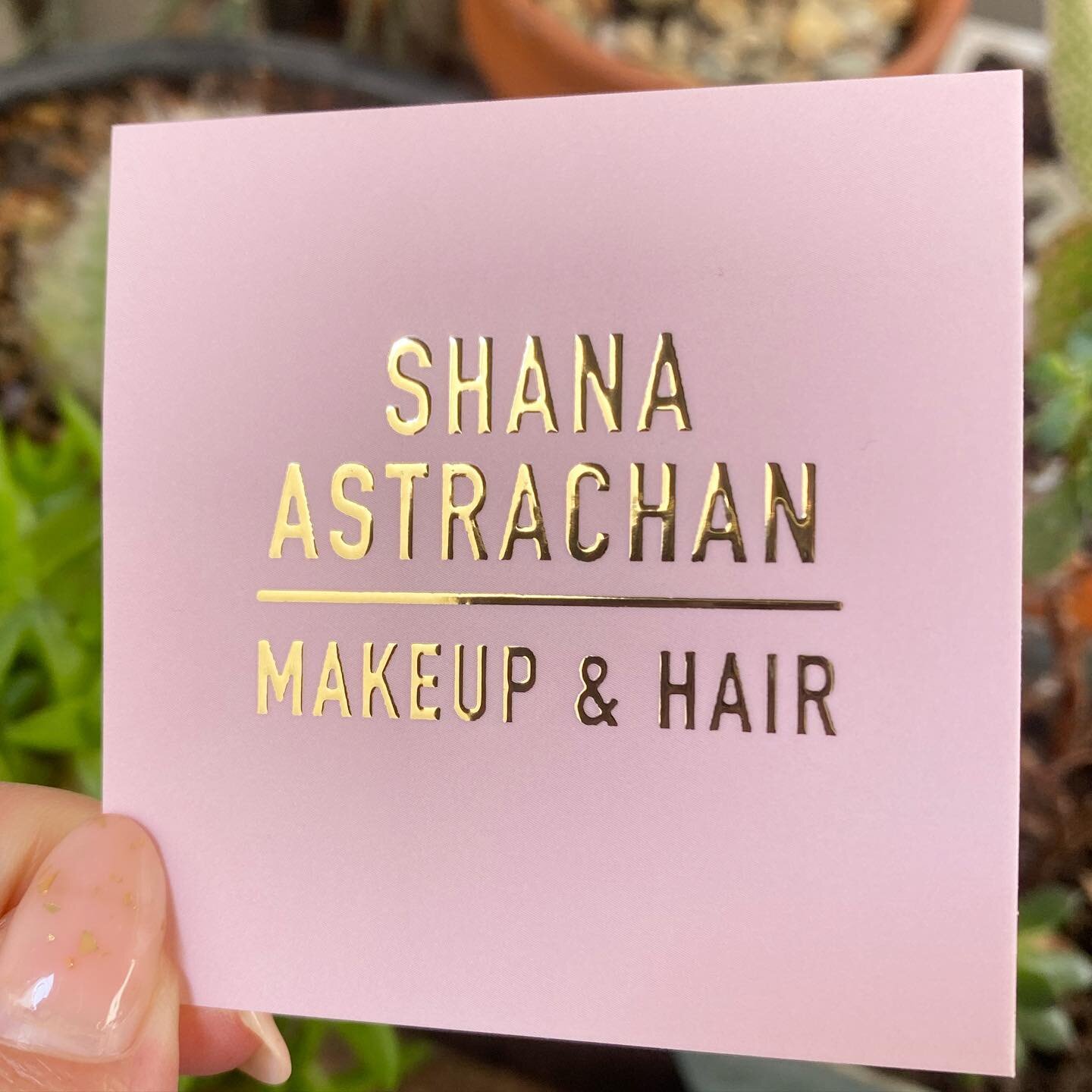 Pretty new business card I designed for myself ✨

All my info:
Shana Astrachan
shanamakeup@gmail.com
‪415.420.0527‬
www.shanamakeup.com

#makeupartist #makeupandhair #bayareamakeupartist #bayareamakeupandhair