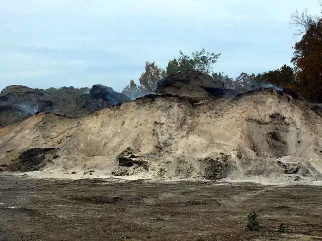 Mulch after smoldering most of this past summer. (Photo by Charlotte Ekker Wiggins)