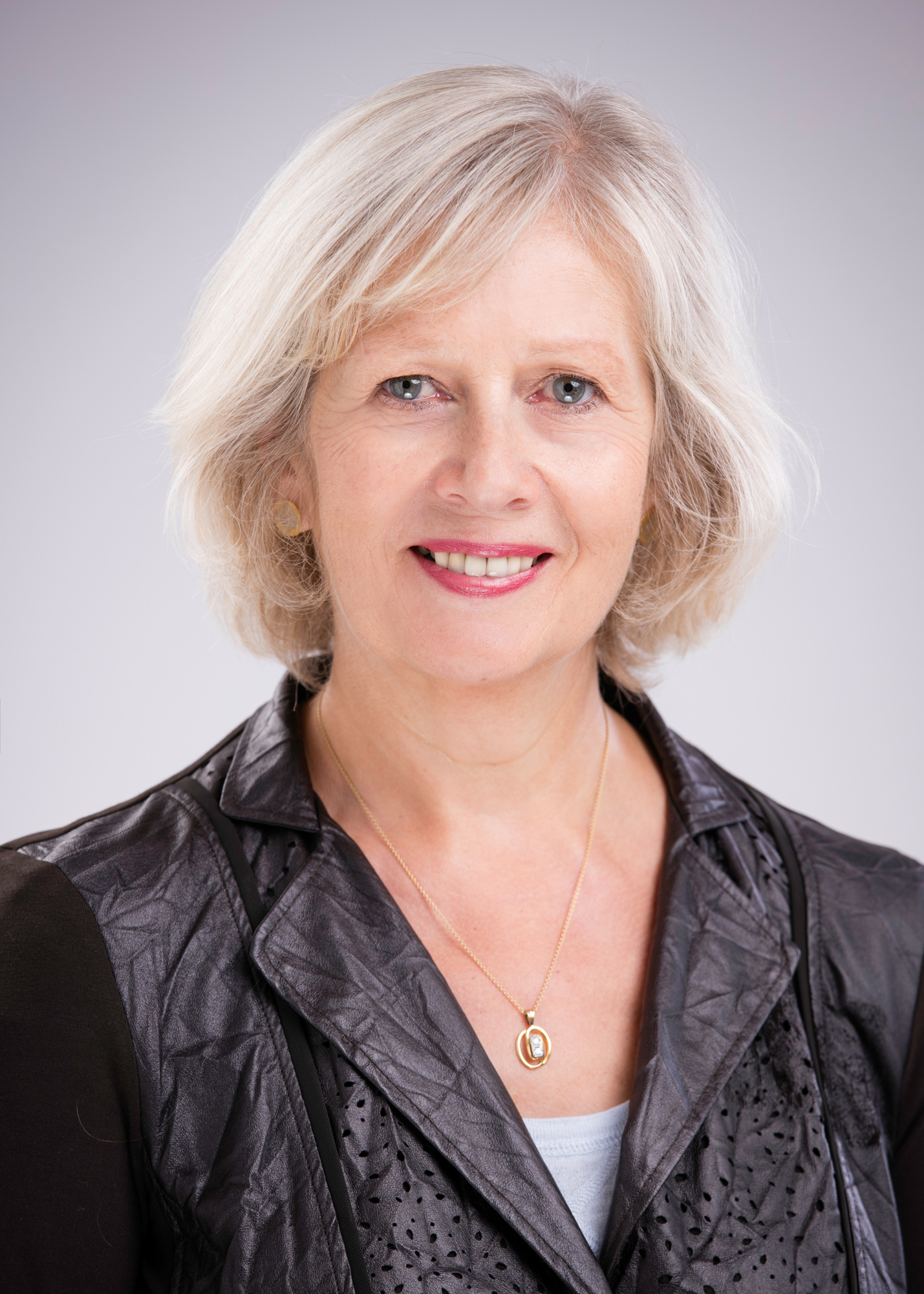 Eve Warren
