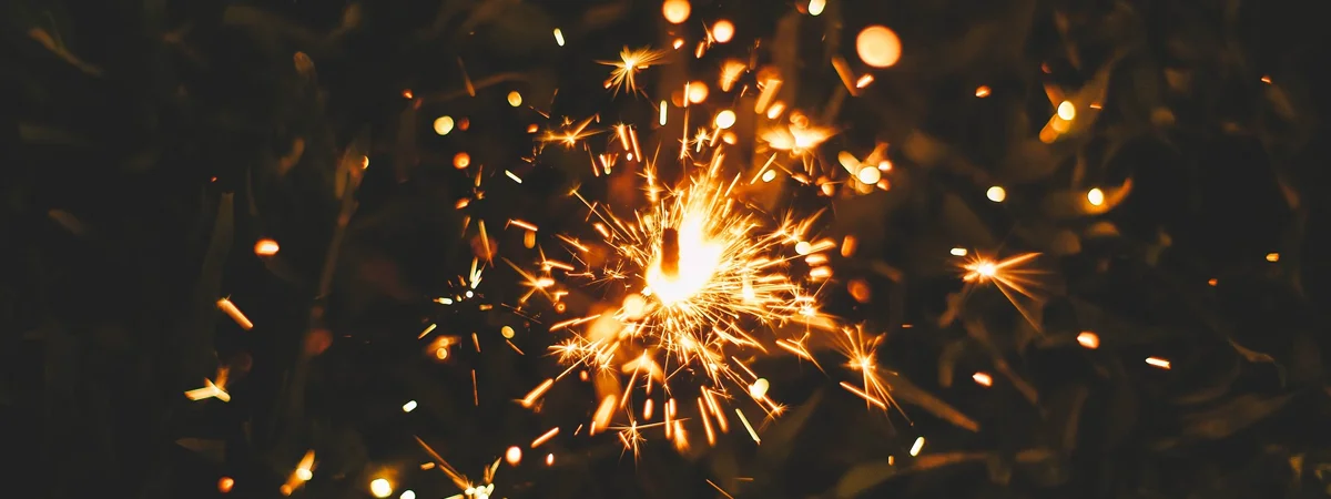Sparks and Flickers – Candlebird on BBC Radio 3