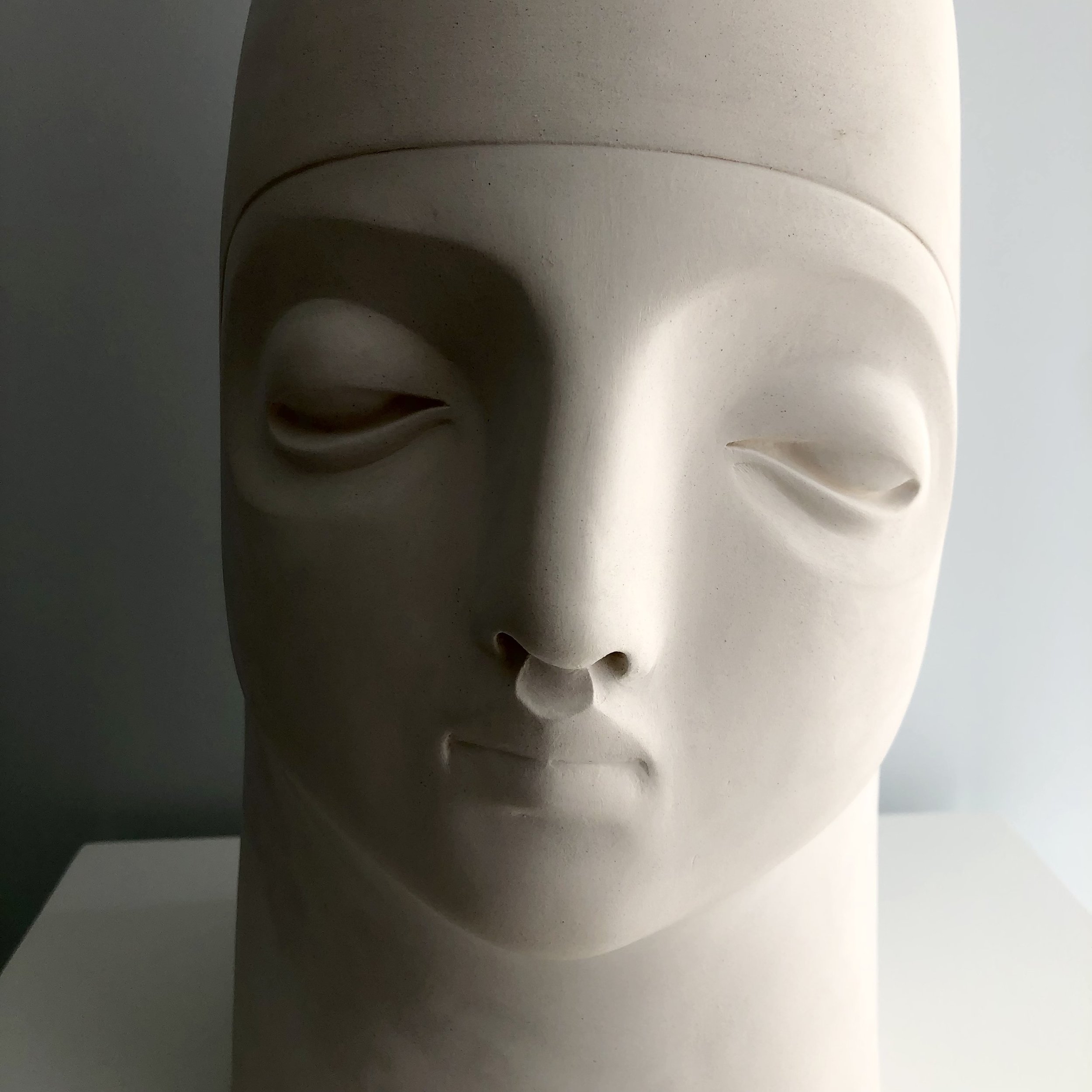 JessicaBradley Cygnus 50X27cm unglazed Earthenware detail front low res.jpg