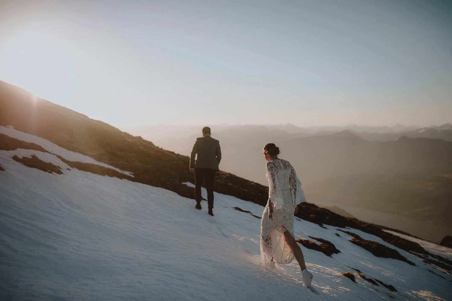Jess_Scott_Queenstown_New_Zealand_Anteloping_Elopement_Blog-110_1500.jpg