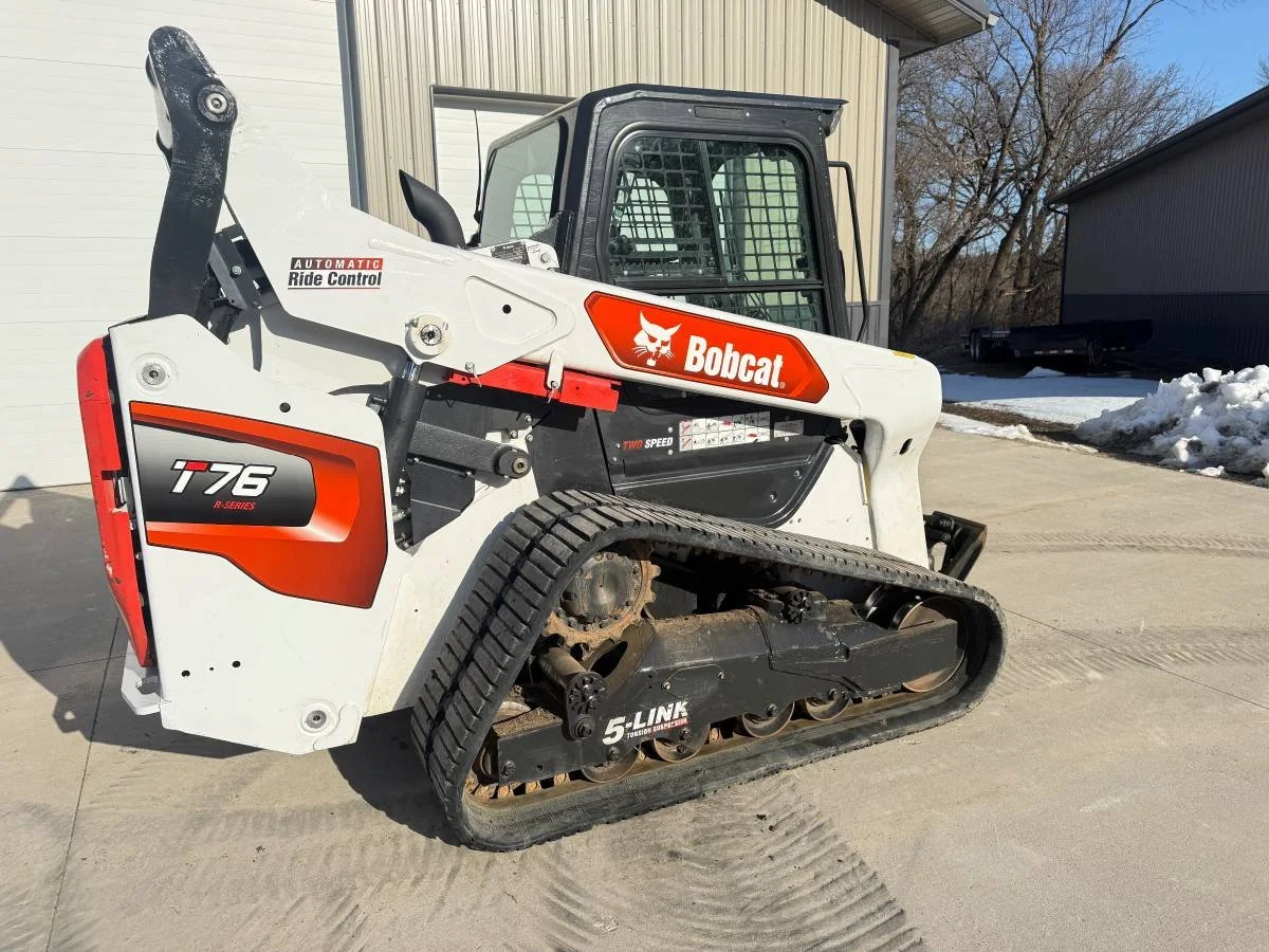 2022 T76 Bobcat