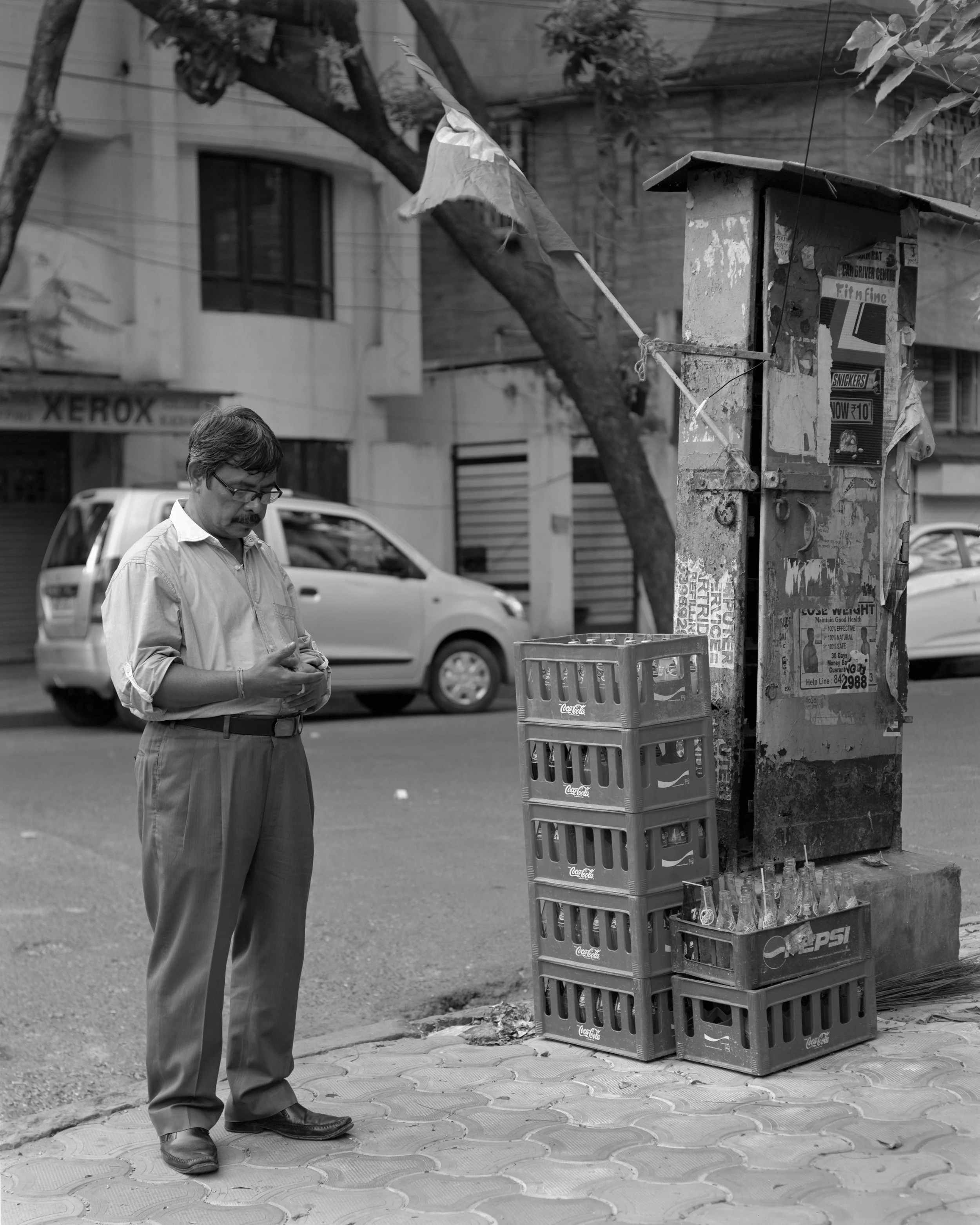 Man Beneath a Flag, Kolkata, India, 2017