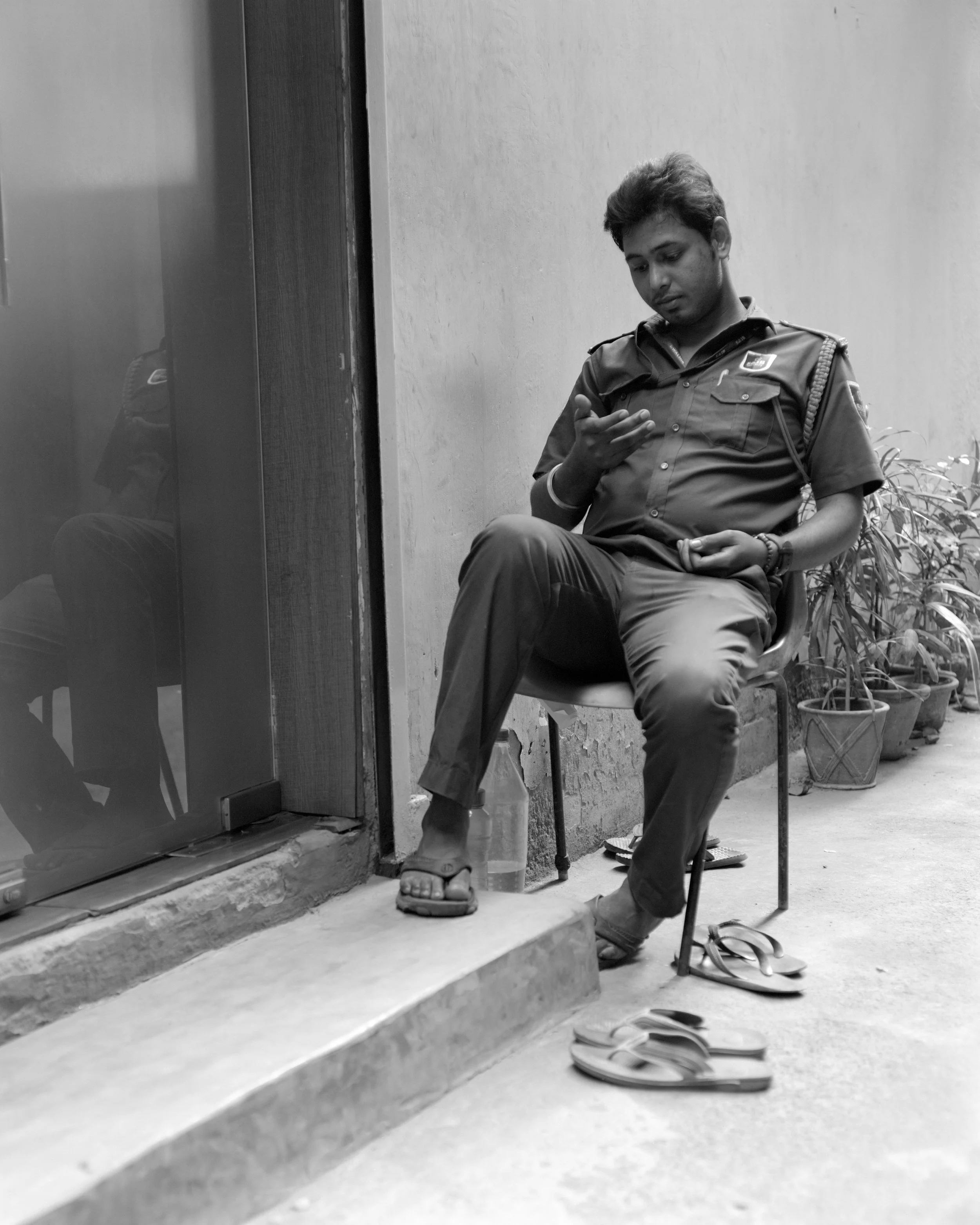 Sari Shop Security, Kolkata, India, 2017