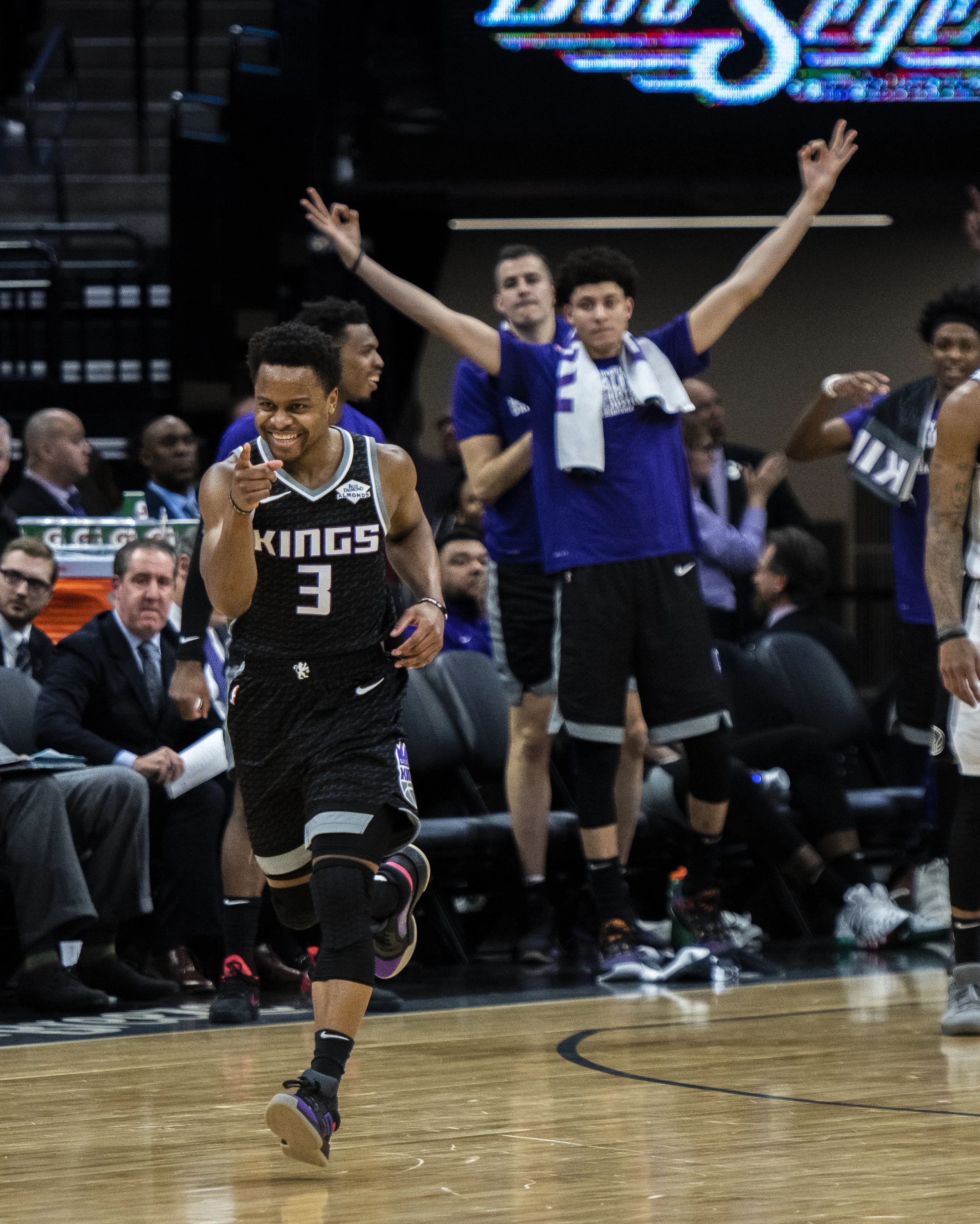 Ferrell finished with a new season-high 19 points as he was 7-for-7 from the field and 4-of-4 from three-point distance. Ferrell is one of 22 players in the NBA and the first Kings player to shoot 1.000 percent from the field and beyond the arc whil…