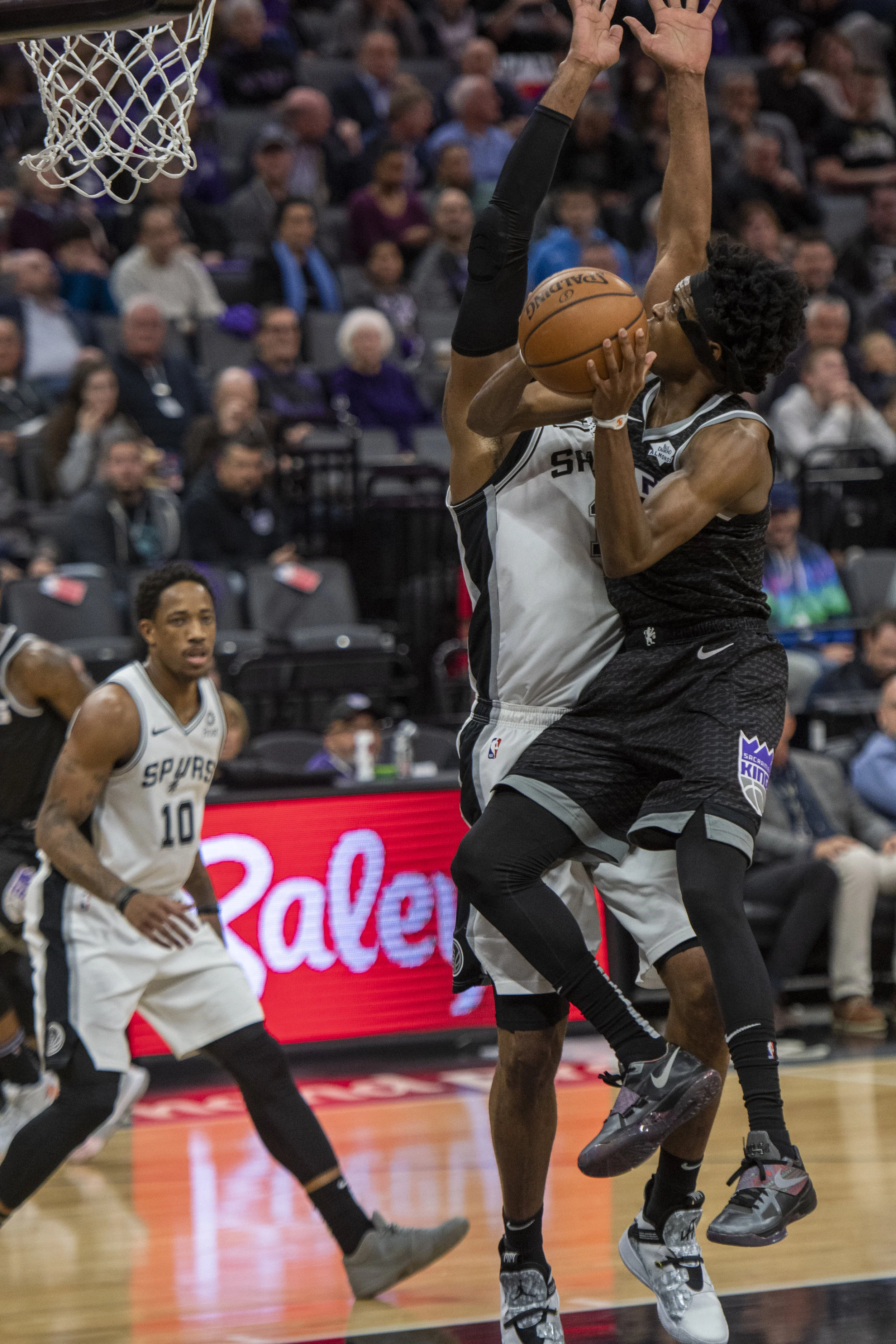 kings vs spurs_10.JPG