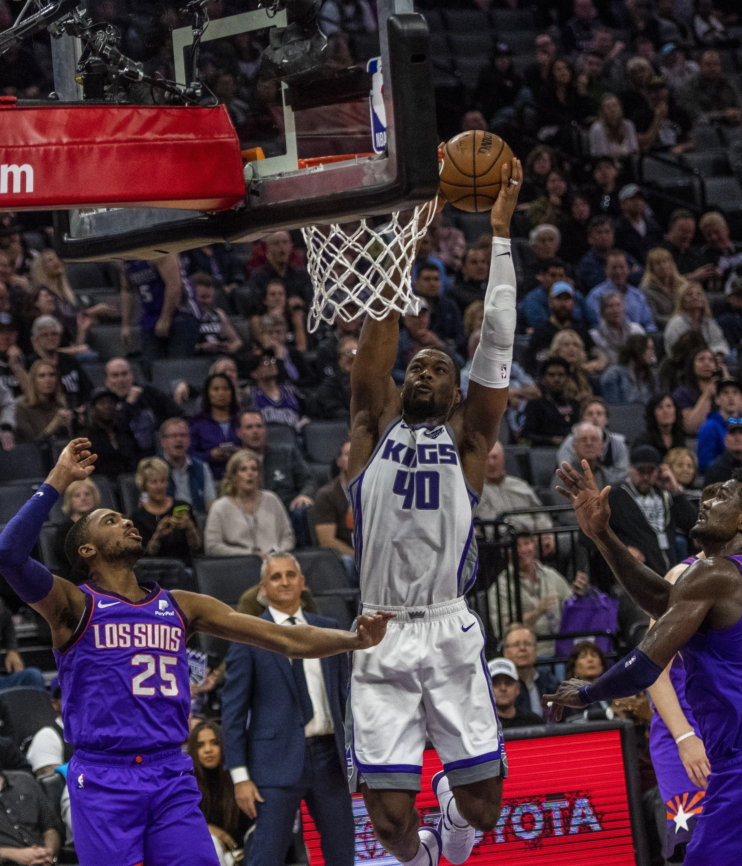 Harrison Barnes had his season-high in his time as a member of the Kings with 25 points on 10-of-17 from the field and 5-of-8 from three. It is his sixth time this season with 10-made field goals and first as a Kings player.