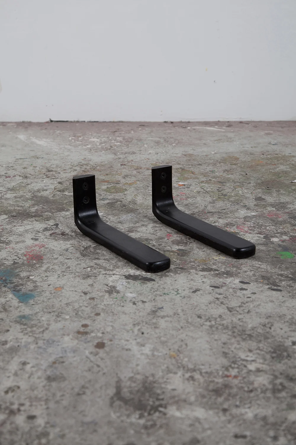 Photo series of FOUND BLACK OBJECTS (2013-)