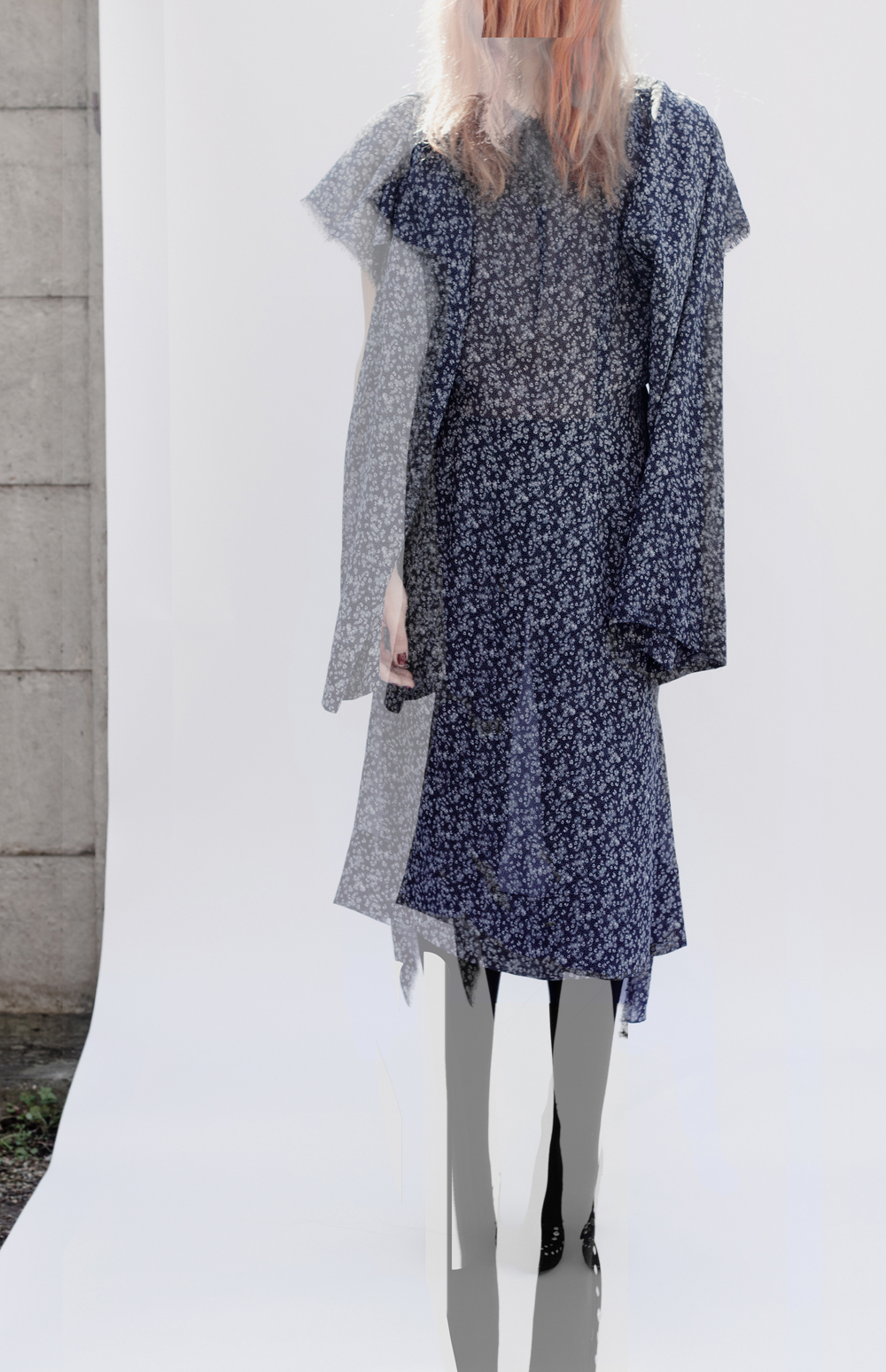 Dress 03: Stage 0/1 Long Sleeves can be worn or left to hang/sleeveless