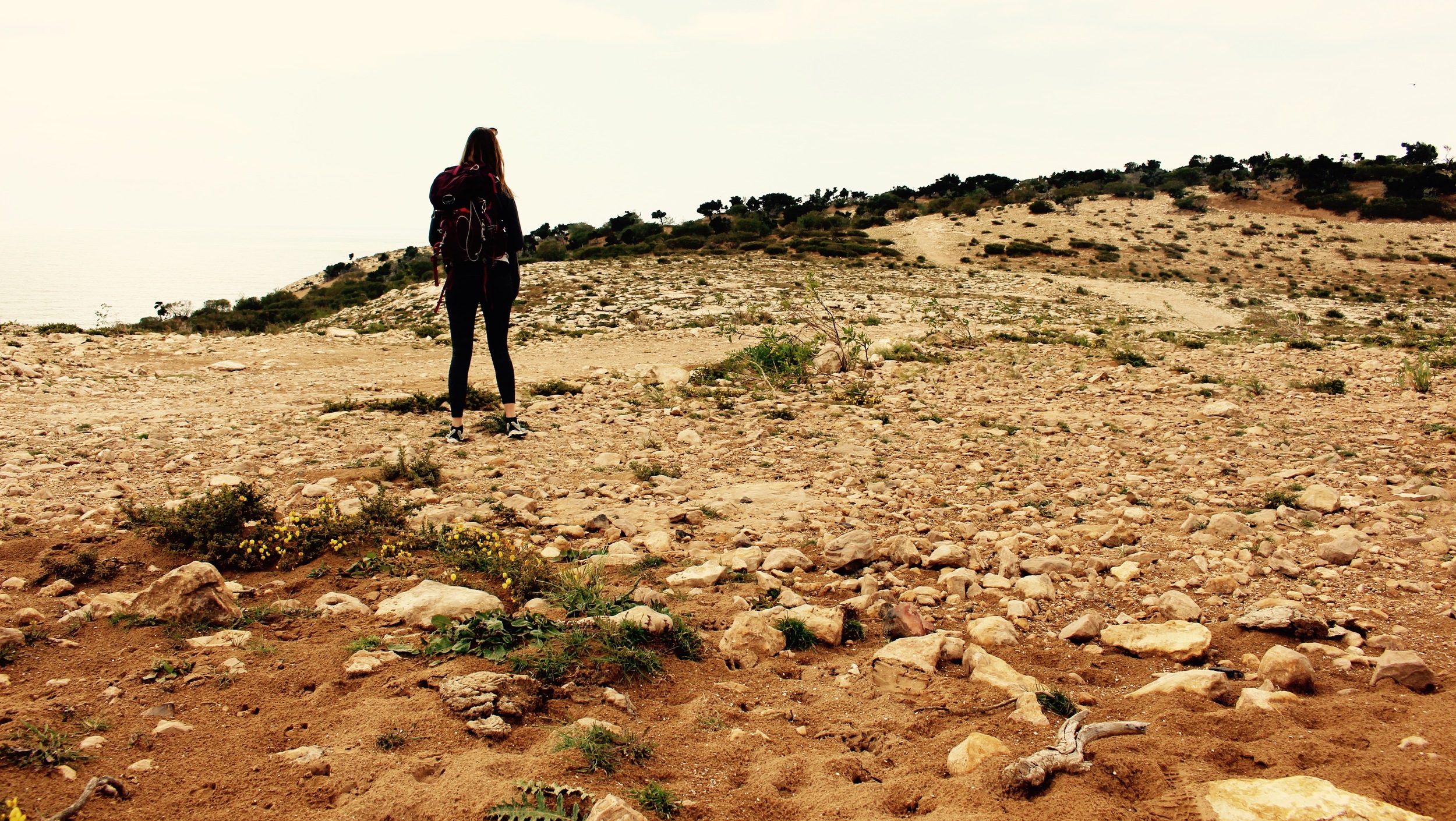 Hiking to Cap sim