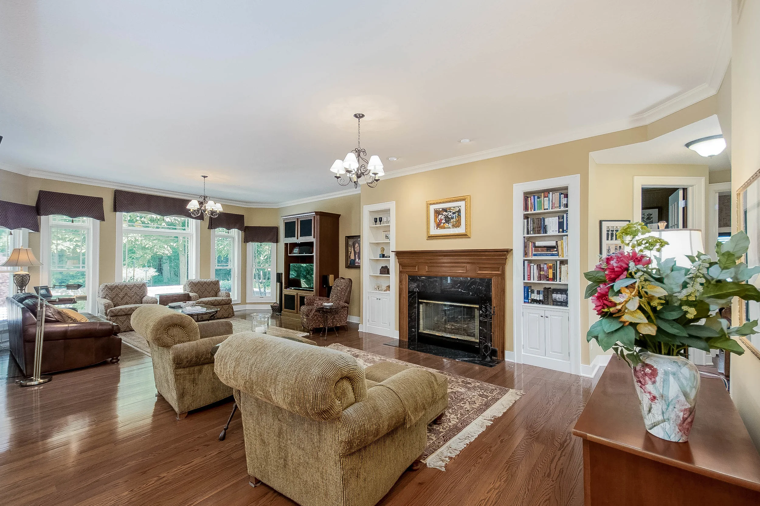 a Chateaugay Way-232.jpg