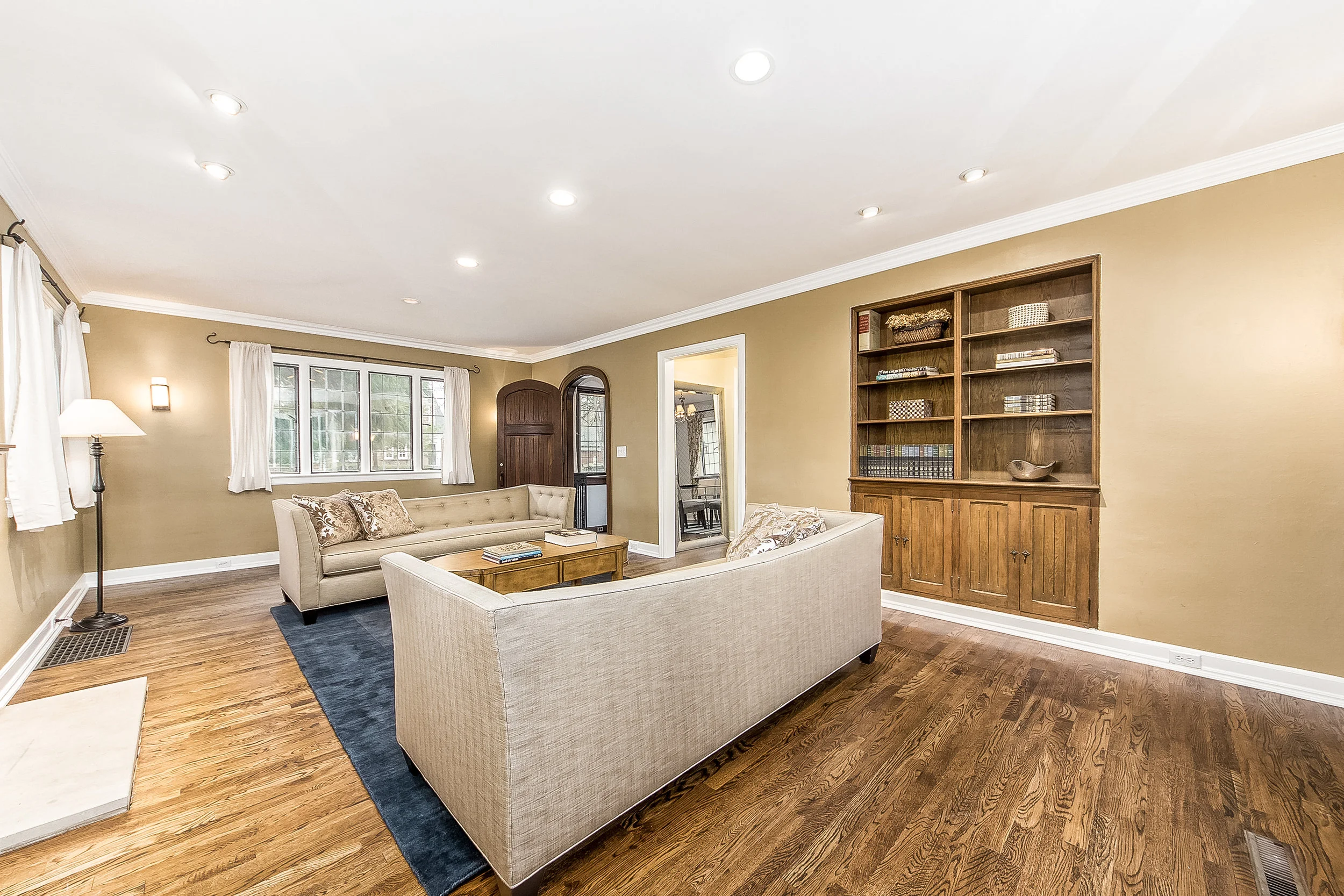 C - 320 Westland [INT] (15).jpg