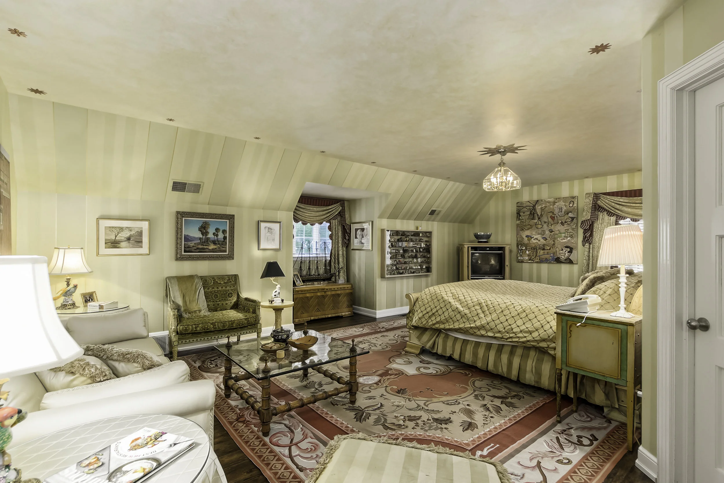 M 112 Ashbourne113.jpg