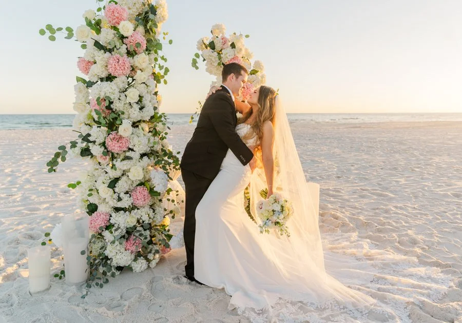 Hanna &amp; Ben’s Orange Beach Wedding – A December Dream