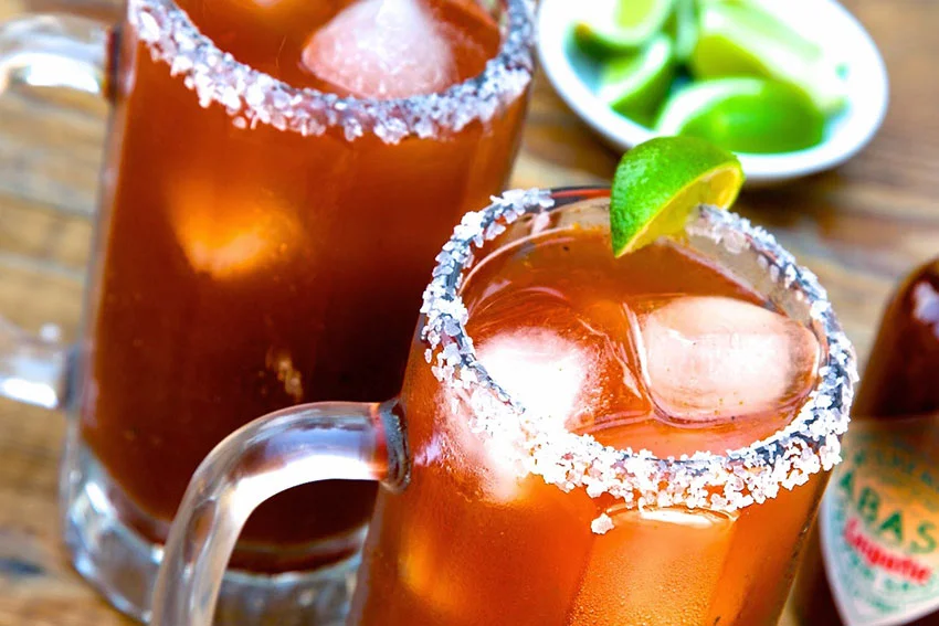 Sip x Celebrate: Three Health-Conscious Drinks For Your 2016