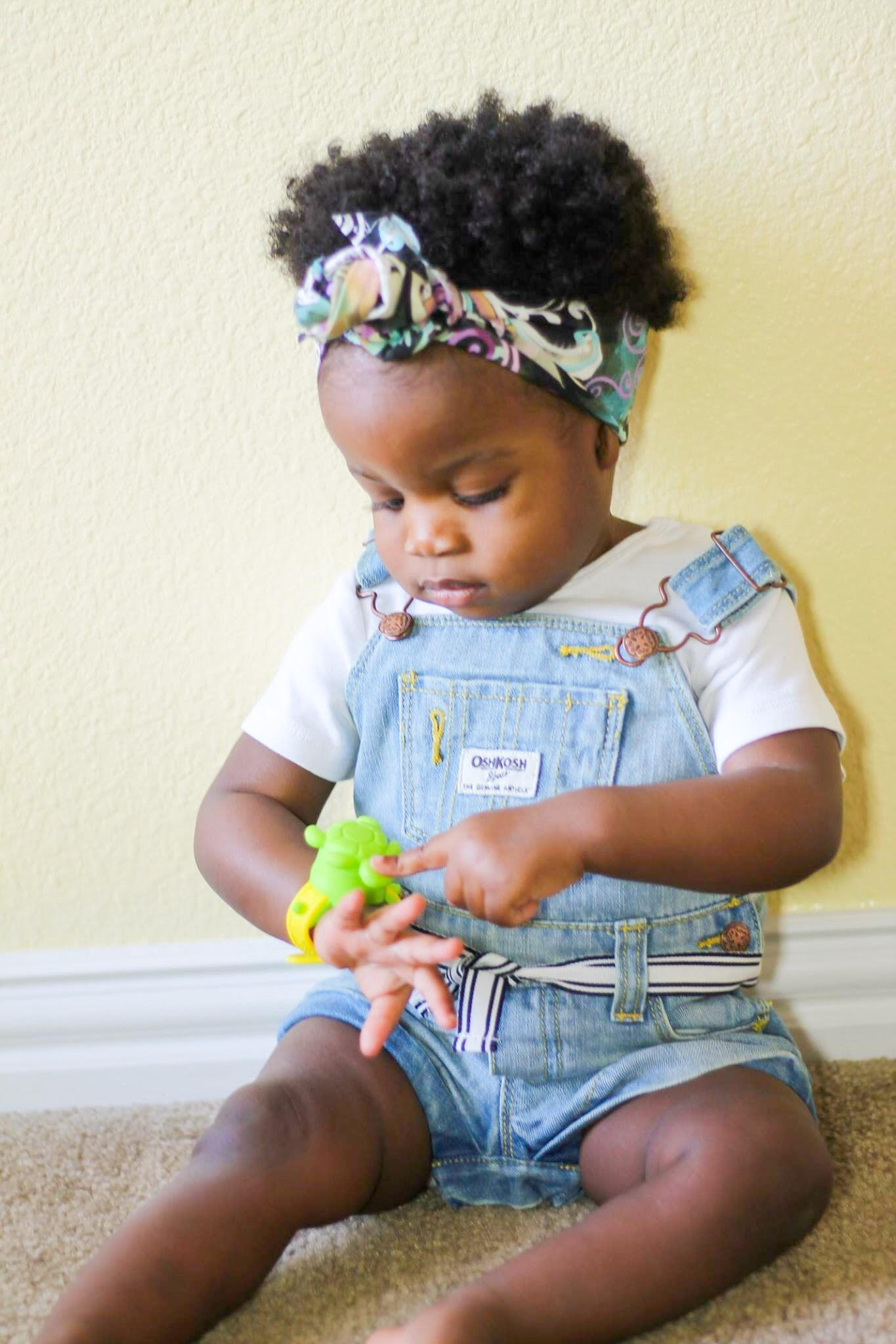nuby vibe n teethe wristband