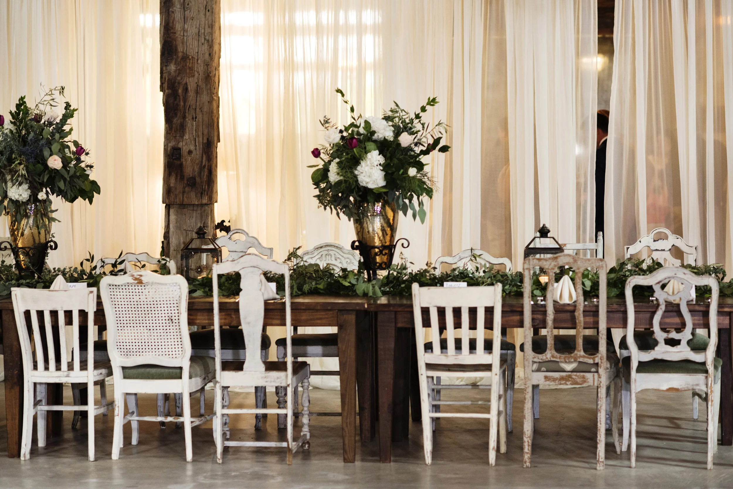 Calvin-wedding-chandelier-grove-tomball-tx-ashleigh-rodriguez-photography-66.jpg