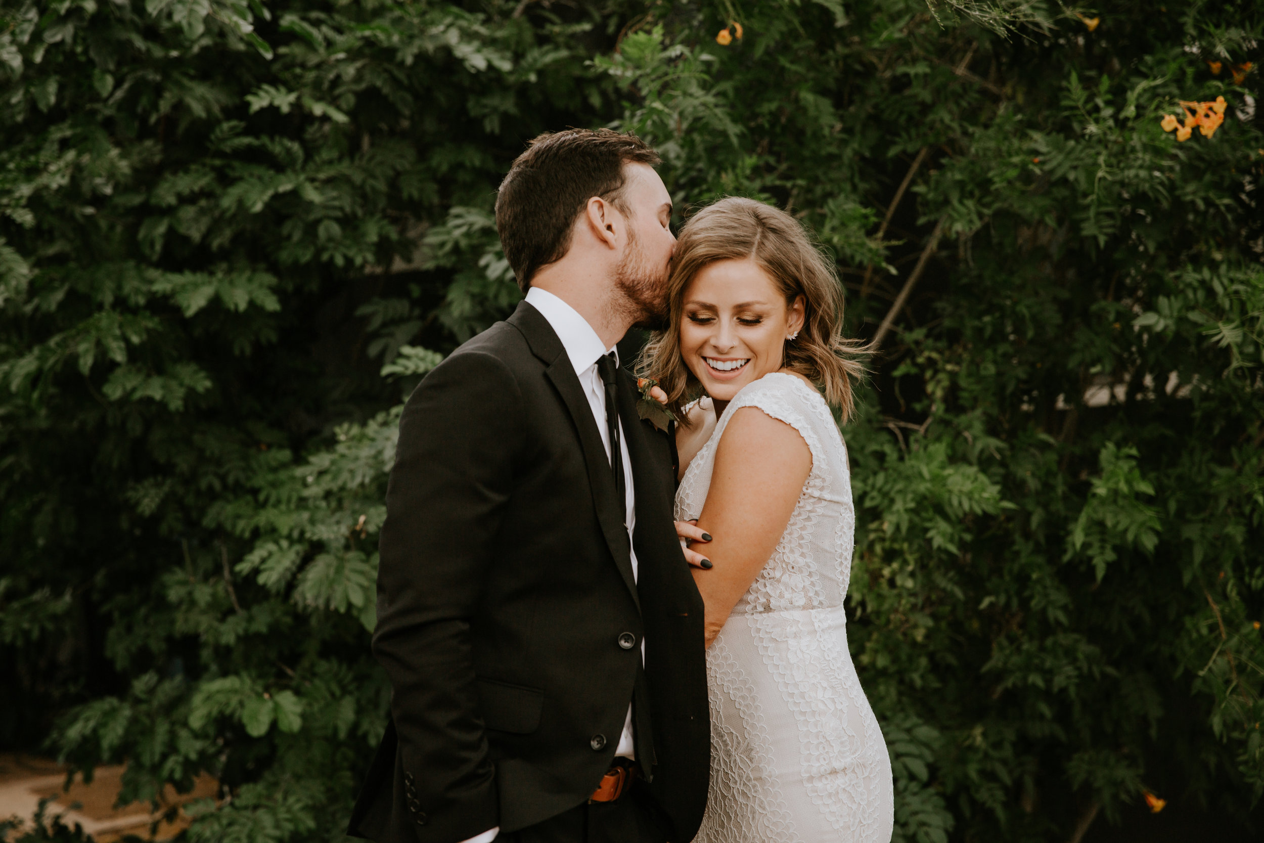 2019-05-26_Callie-Evan_Wedding_Joshua Tree_Paige Nelson_PREVIEWS HR-24.jpg