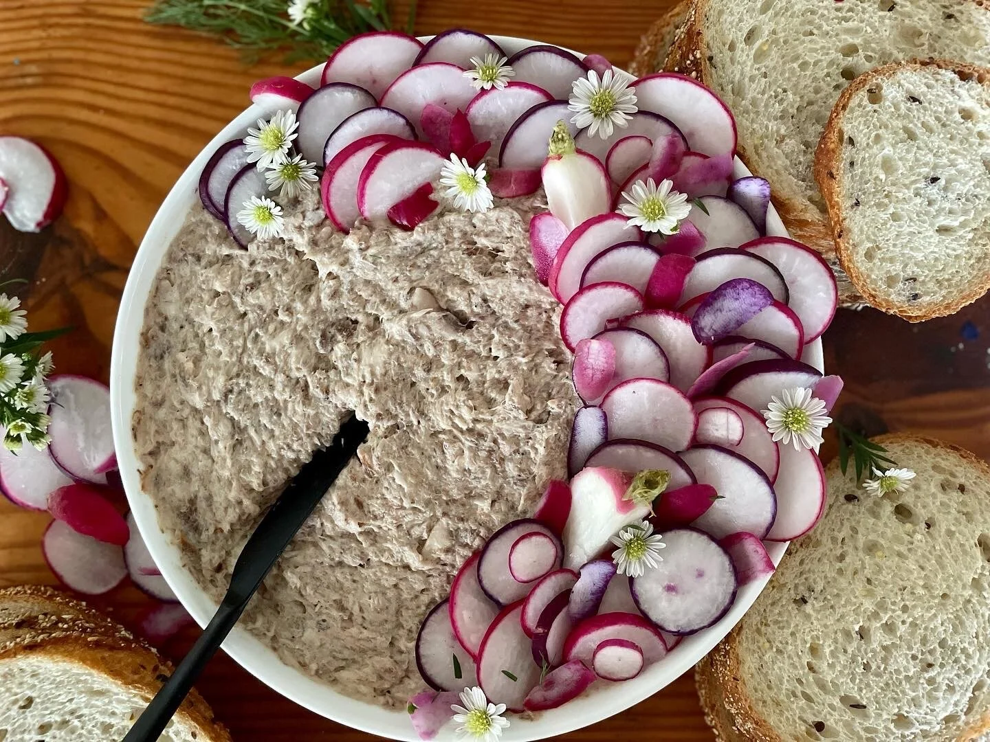 F4127551-B551-4FE8-BBC4-E4053A0F5893