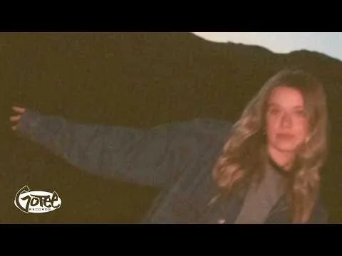 lydi lynn - Think Of You (Official Lyric Video)
