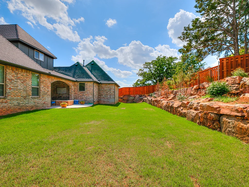 2317 Old Creek Rd-4.jpg