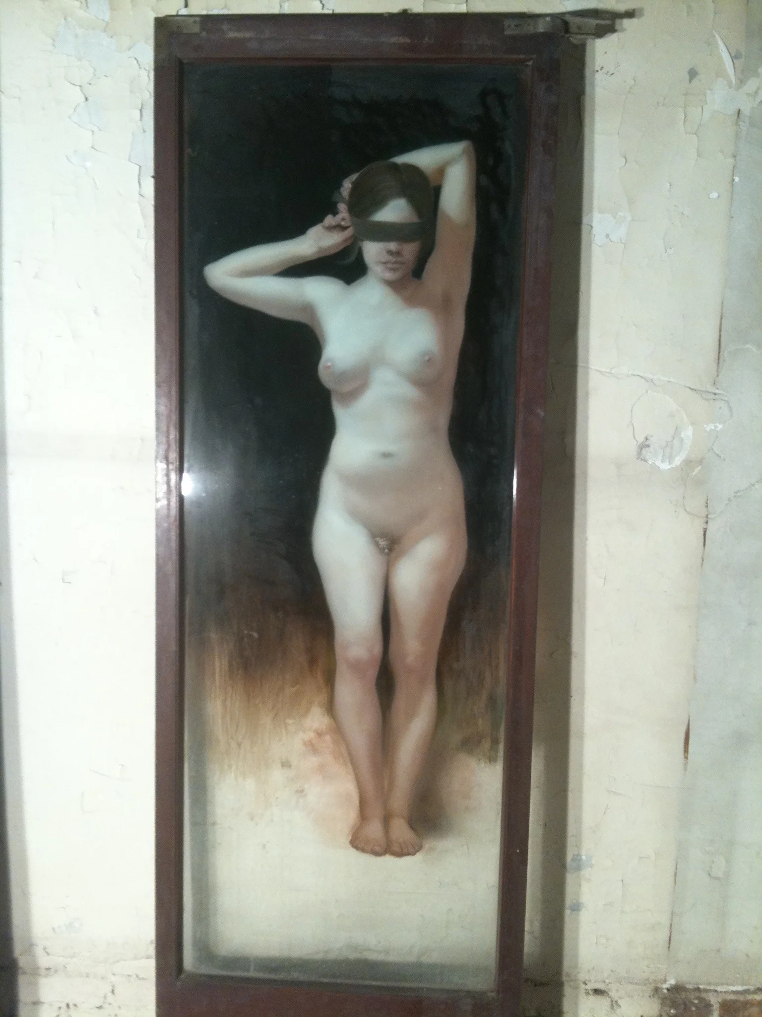 Stillouete glass side
