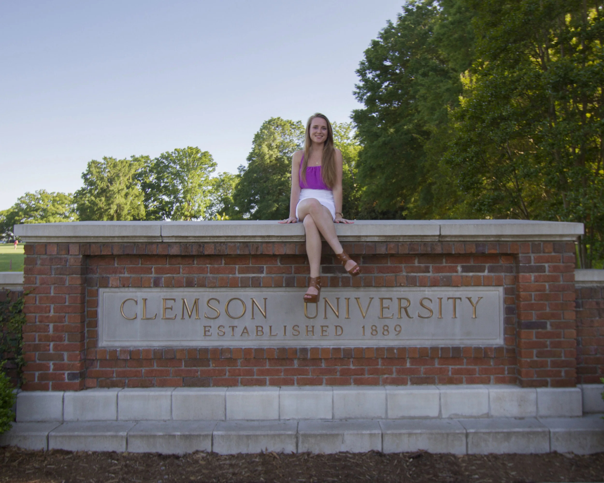 As many obstacles as we ran into that day, the three of us were able to laugh off everything that was going on. I ended up having a wonderful day with Courtney and Jacob, and these pictures are some of my favorite portraits I've taken at Clemson.