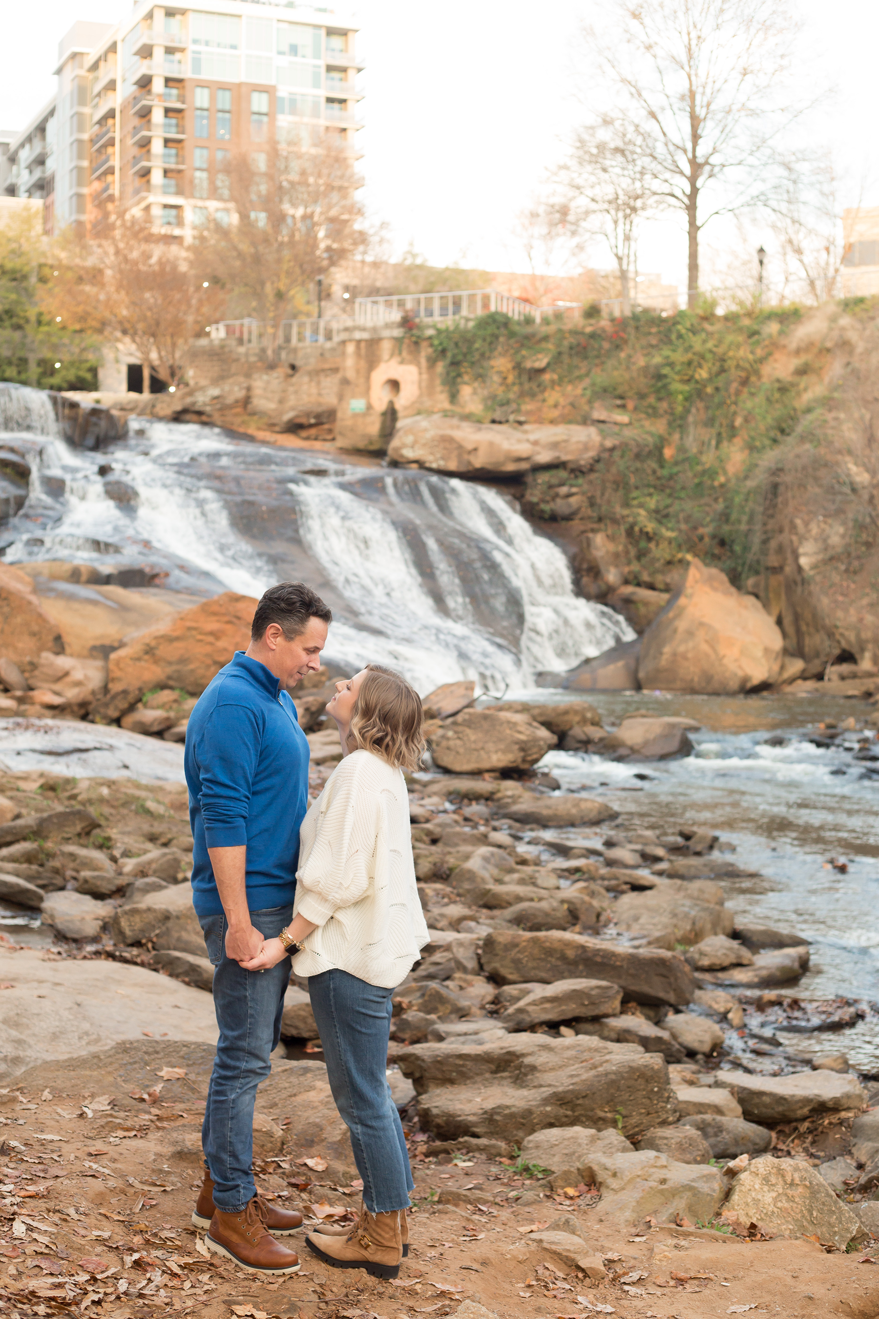 Falls Park Engagement Photos | Christine Scott Photography