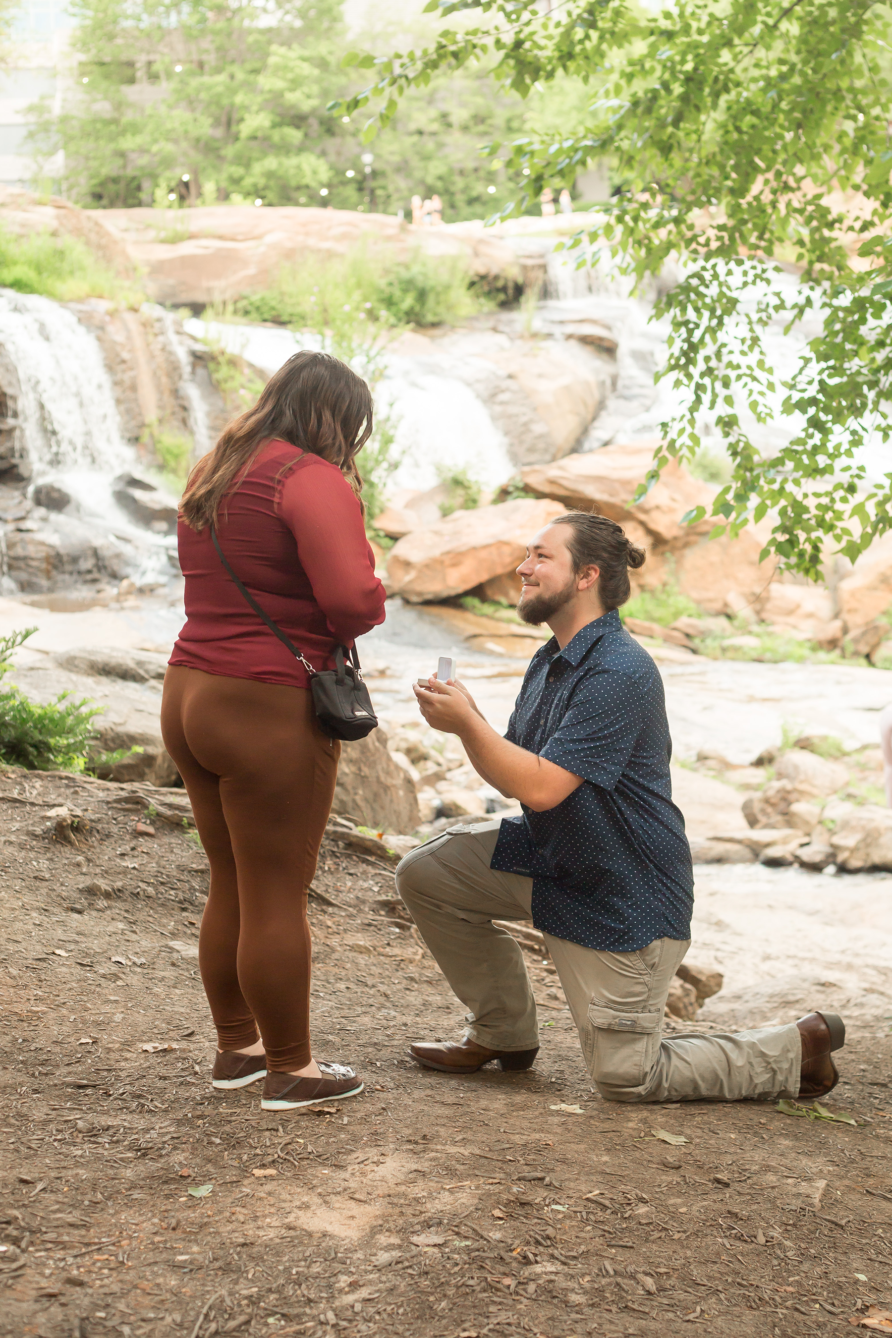 Greenville, SC Engagement Photos | Christine Scott Photography