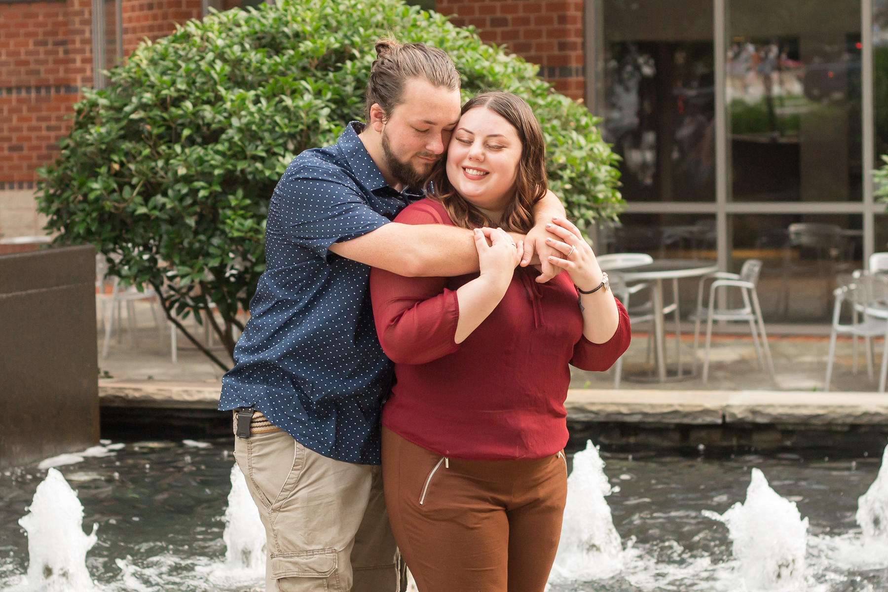 Falls Park Engagement Photos | Christine Scott Photography