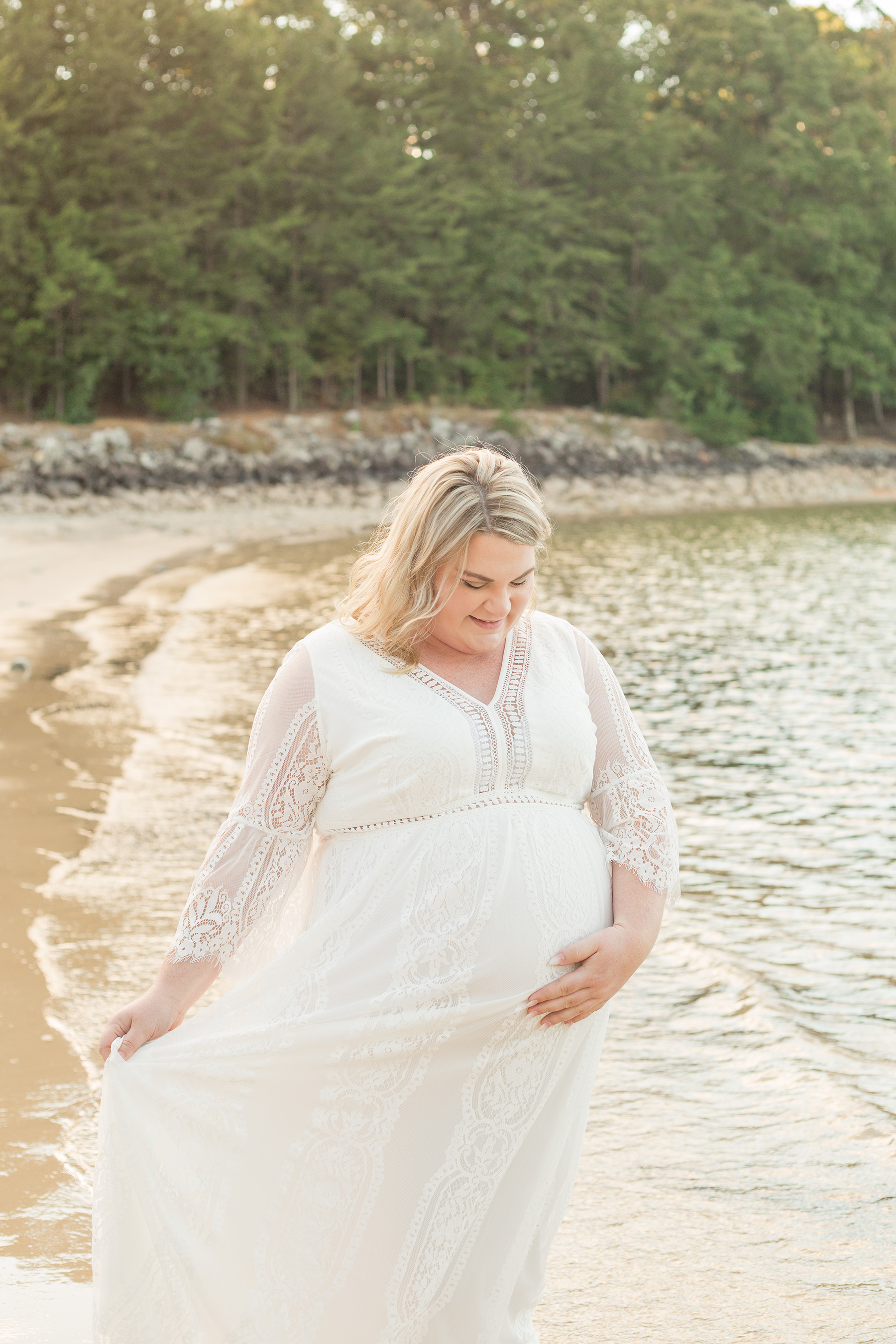 Maternity photos at Lake Jocassee | Christine Scott Photography