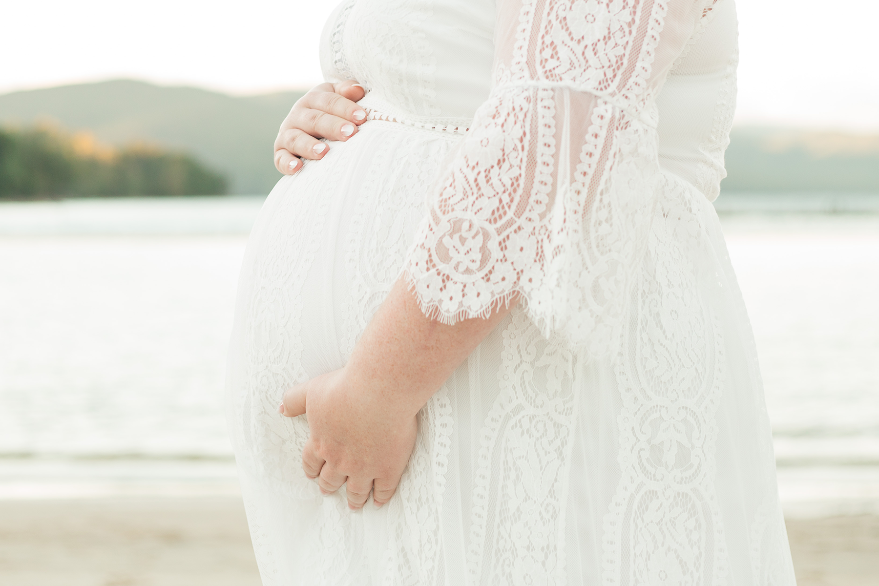 Maternity photos at Lake Jocassee | Christine Scott Photography