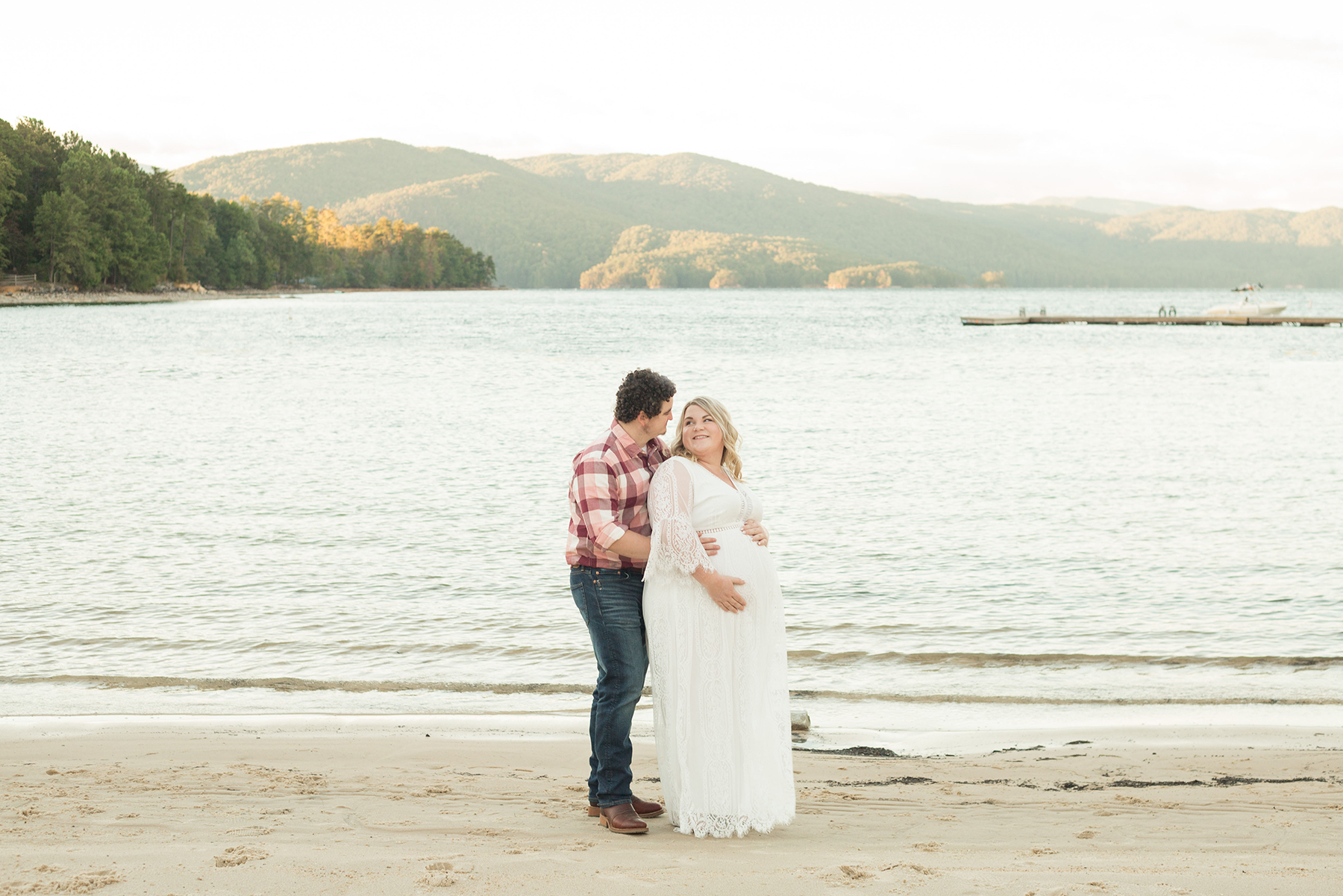 Maternity Photos at Lake Jocassee | Alexis and Skylar