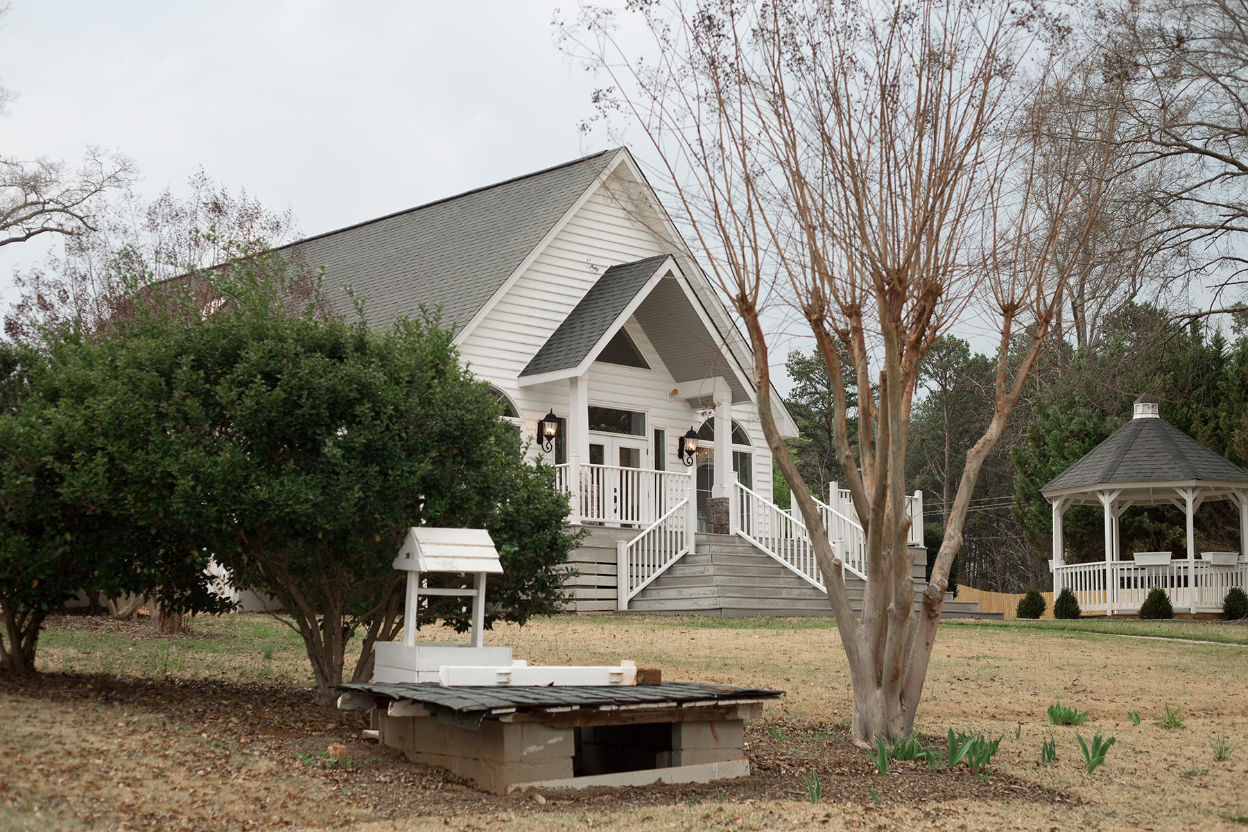 Intimate Wedding at Skylight Chapel | Wedding venues in upstate South Carolina