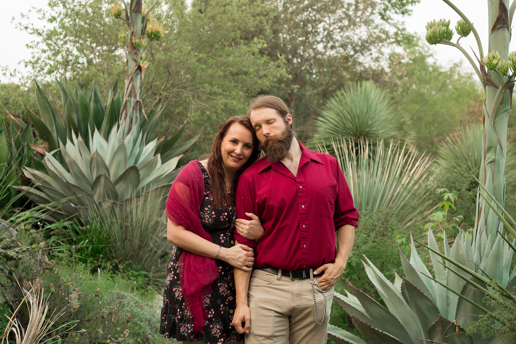 Engagement photos in South Carolina Botanical Gardens - 2.png