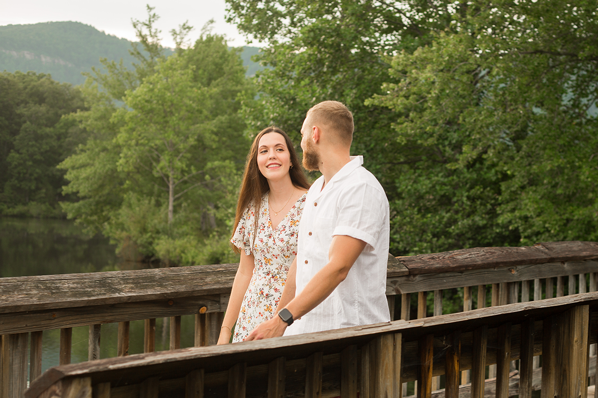 Engagement photos at Table Rock State Park | Christine Scott Photography