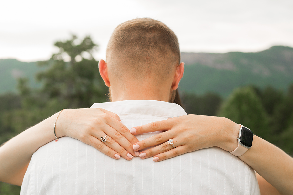 Engagement photos at Table Rock State Park | Christine Scott Photography