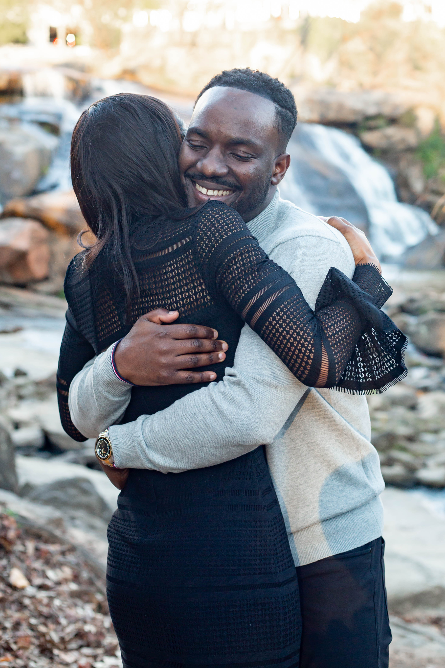 Engagement photos in Falls Park | Christine Scott Photography