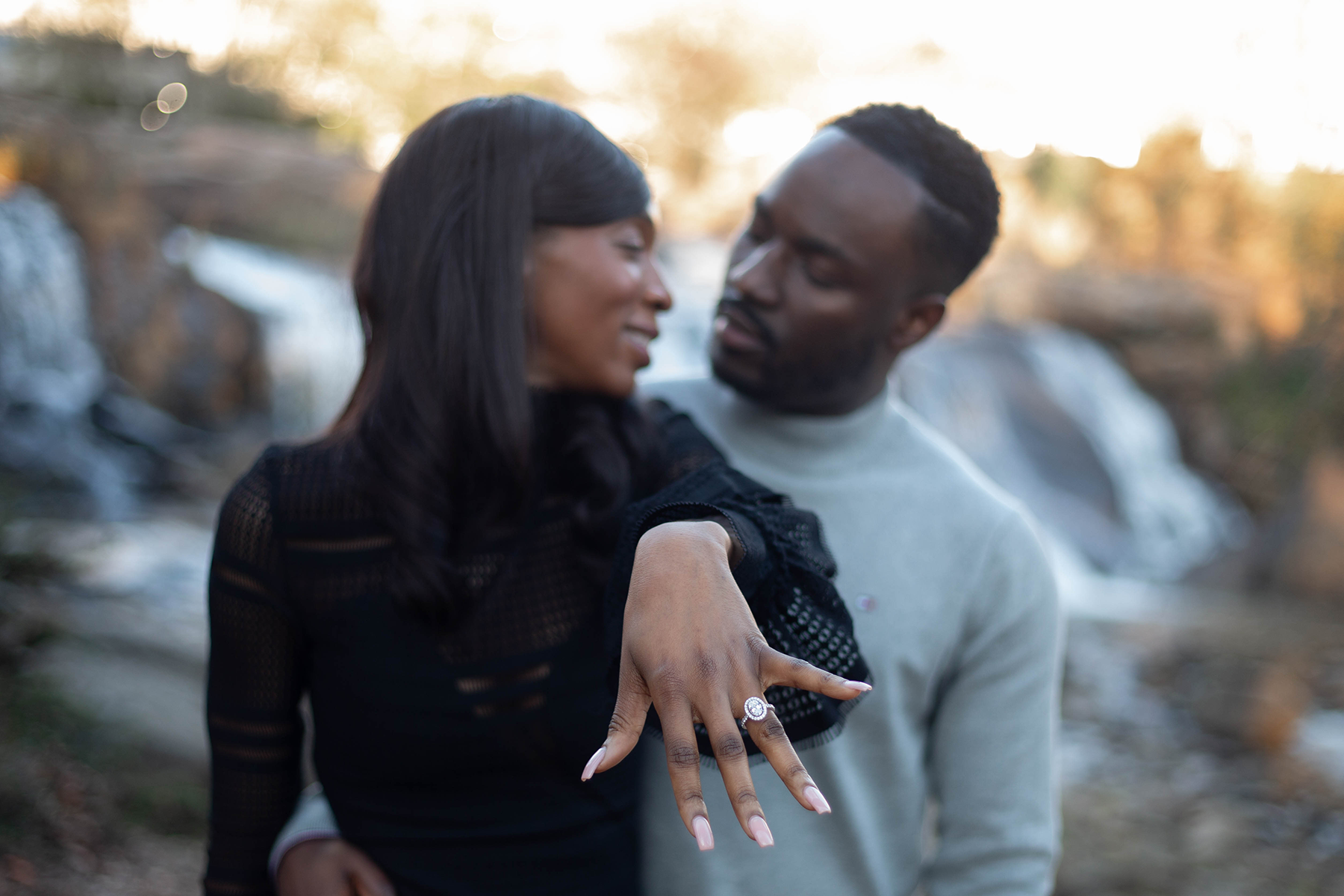 Engagement photos in Falls Park | Christine Scott Photography