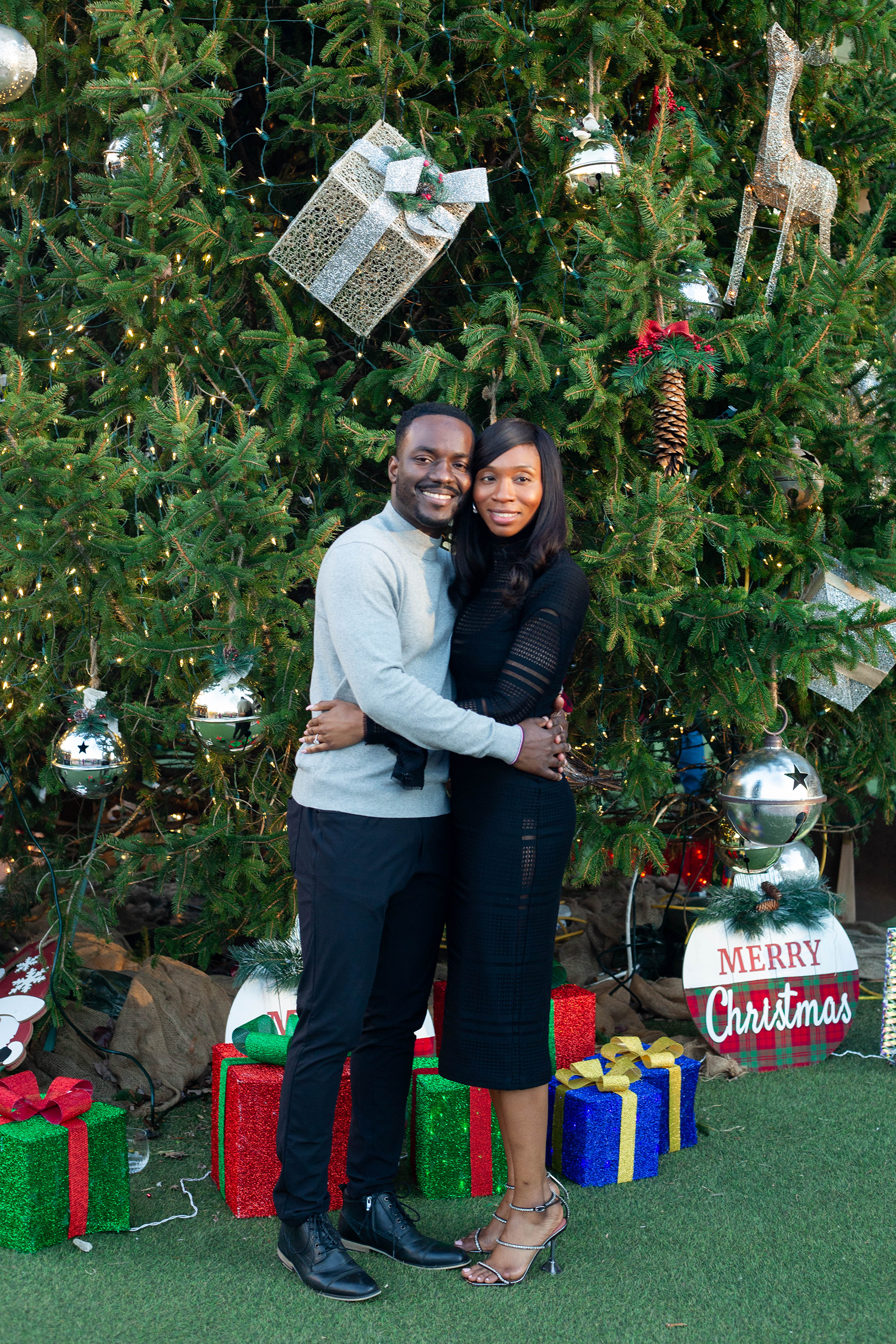 Engagement photos in Greenville, SC | Christine Scott Photography