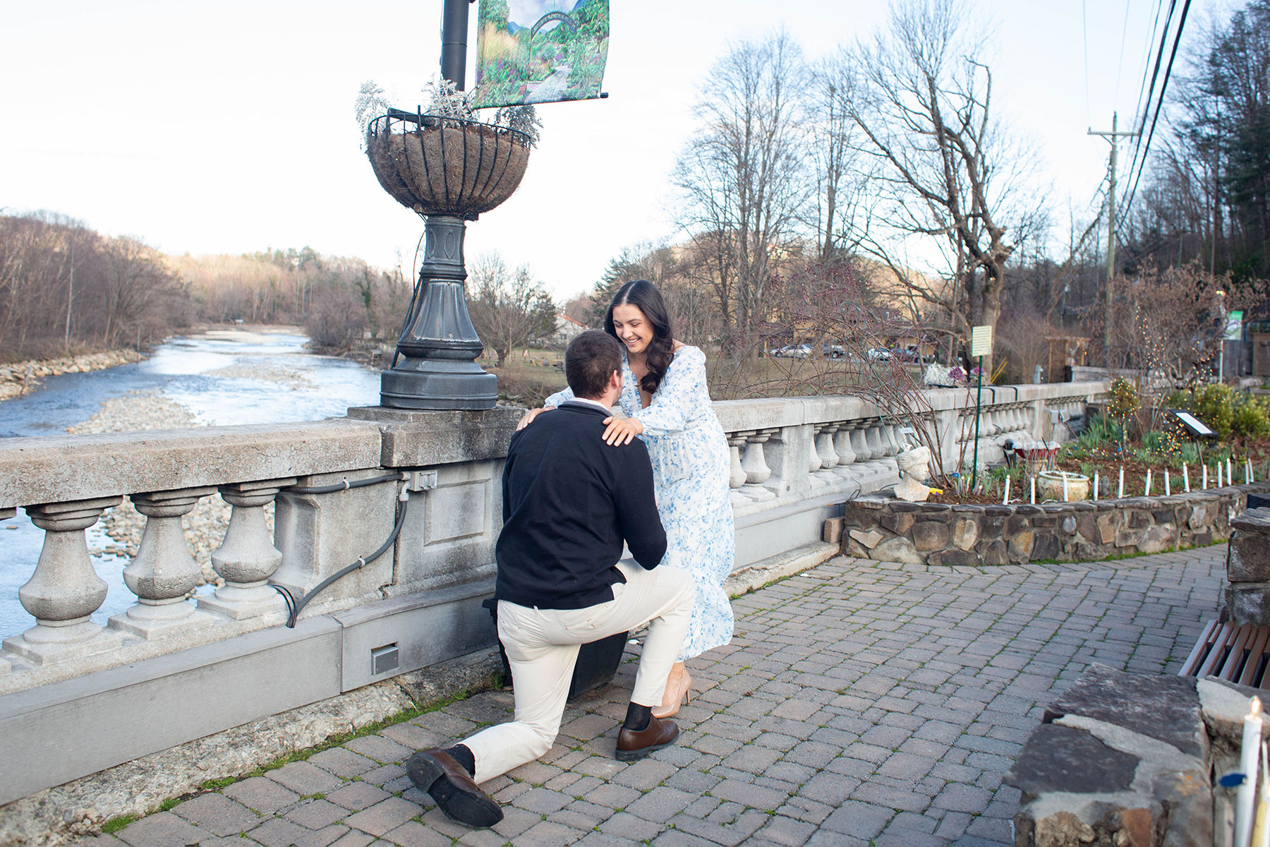 Engagement photos at Lake Lure | Christine Scott Photography