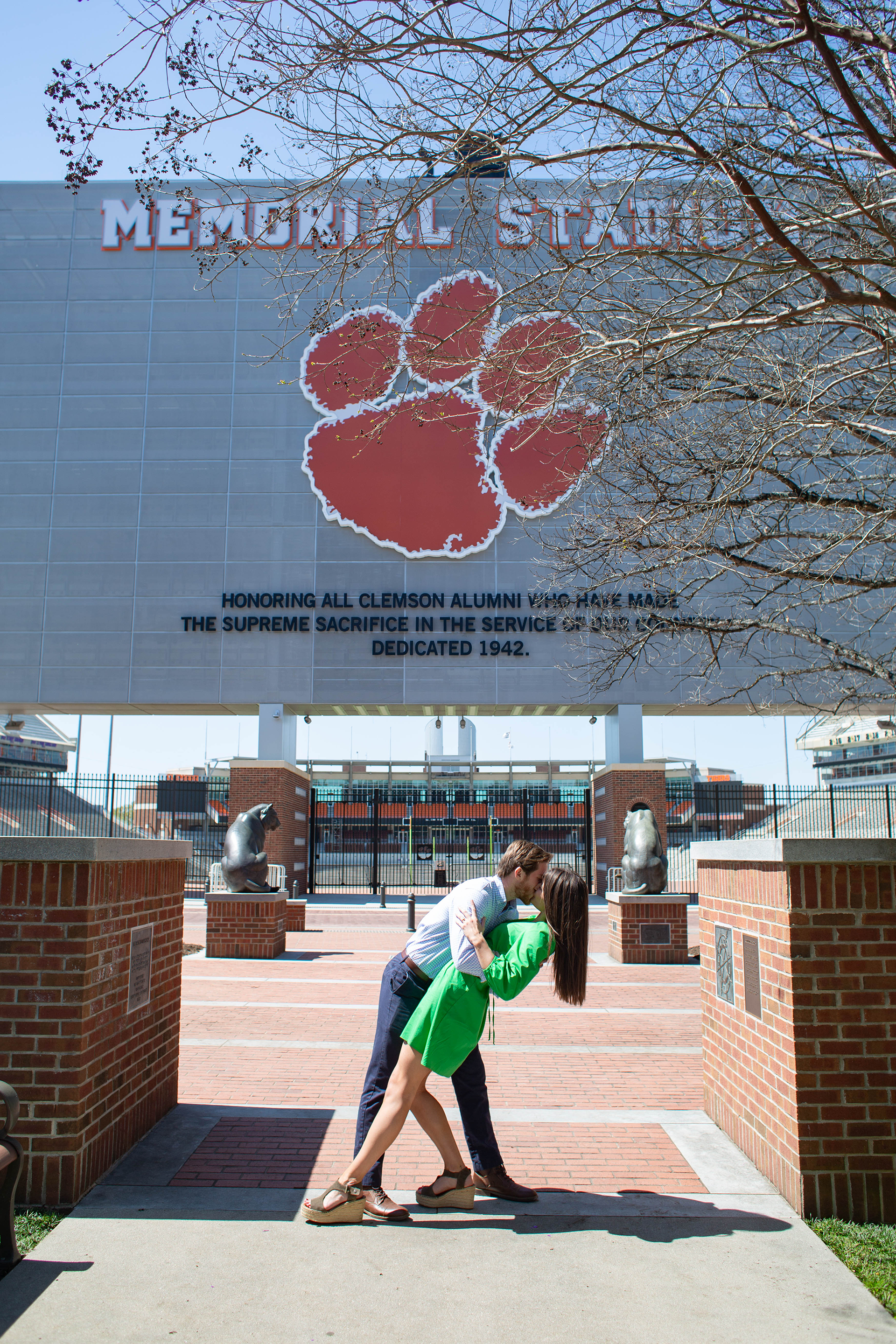 Engagement photos at Clemson University | Christine Scott Photography