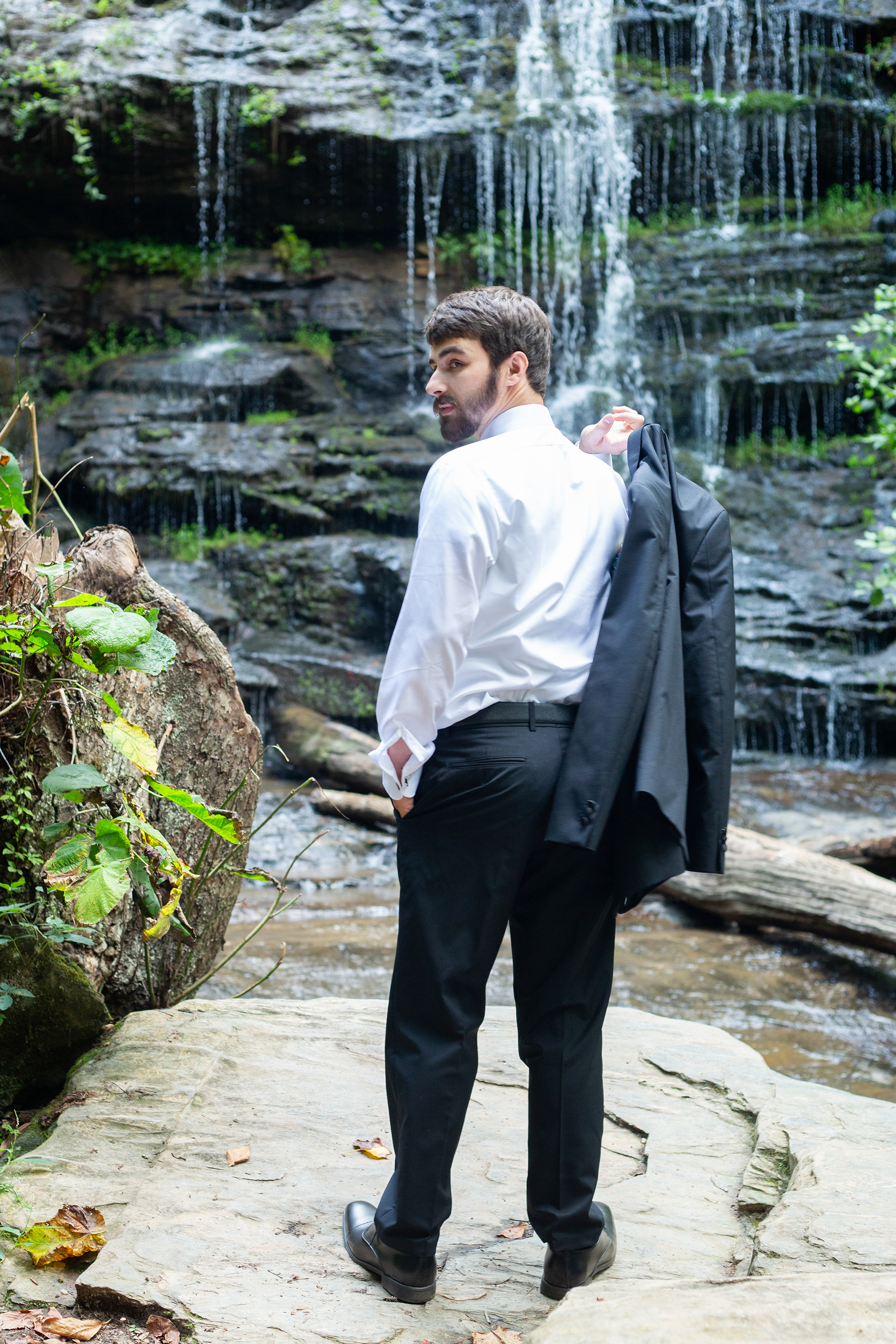 Waterfall elopement in South Carolina | Christine Scott Photography