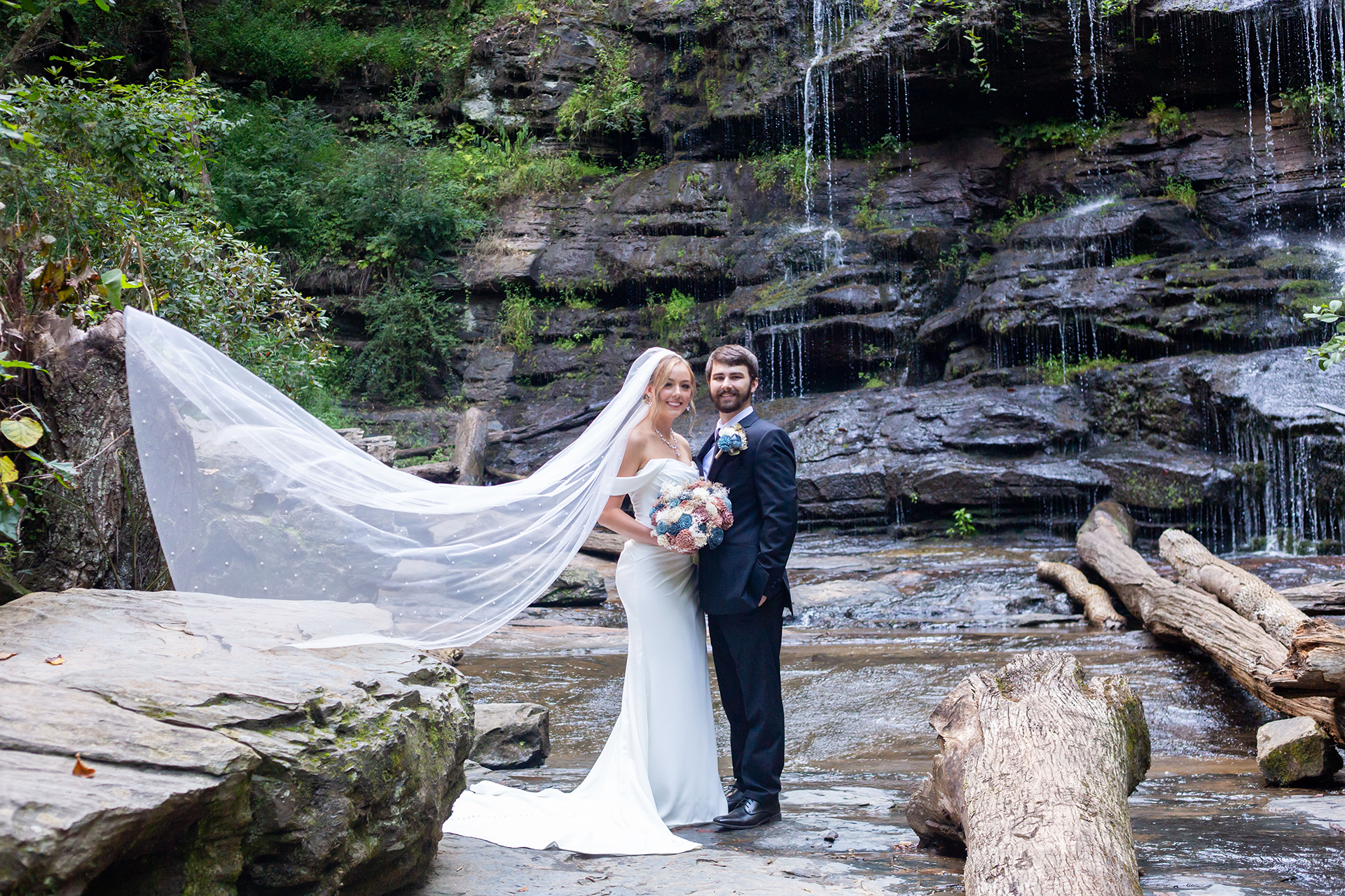 Waterfall elopement in South Carolina | Christine Scott Photography